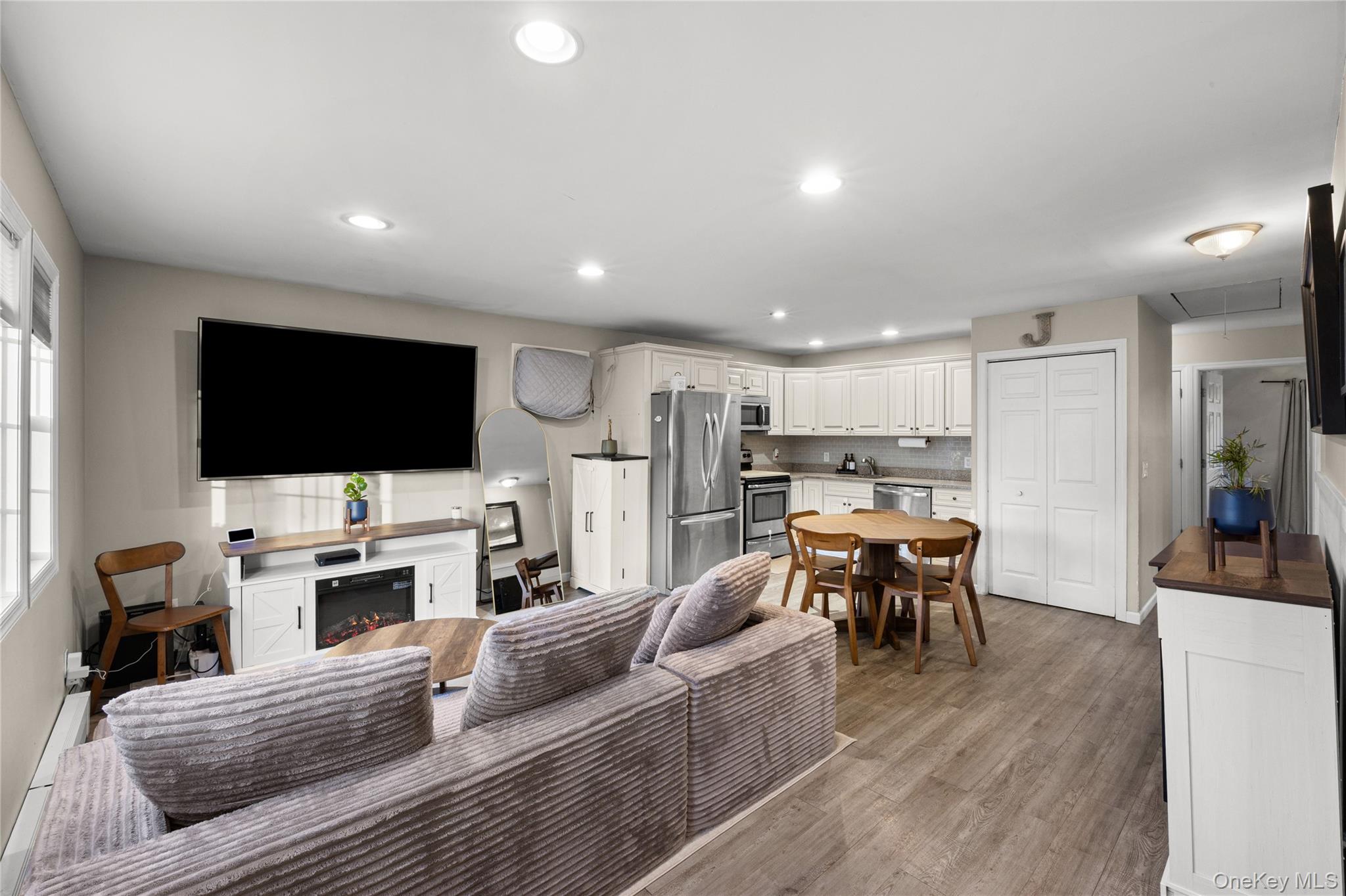 30 Elm Street Property Photo 10