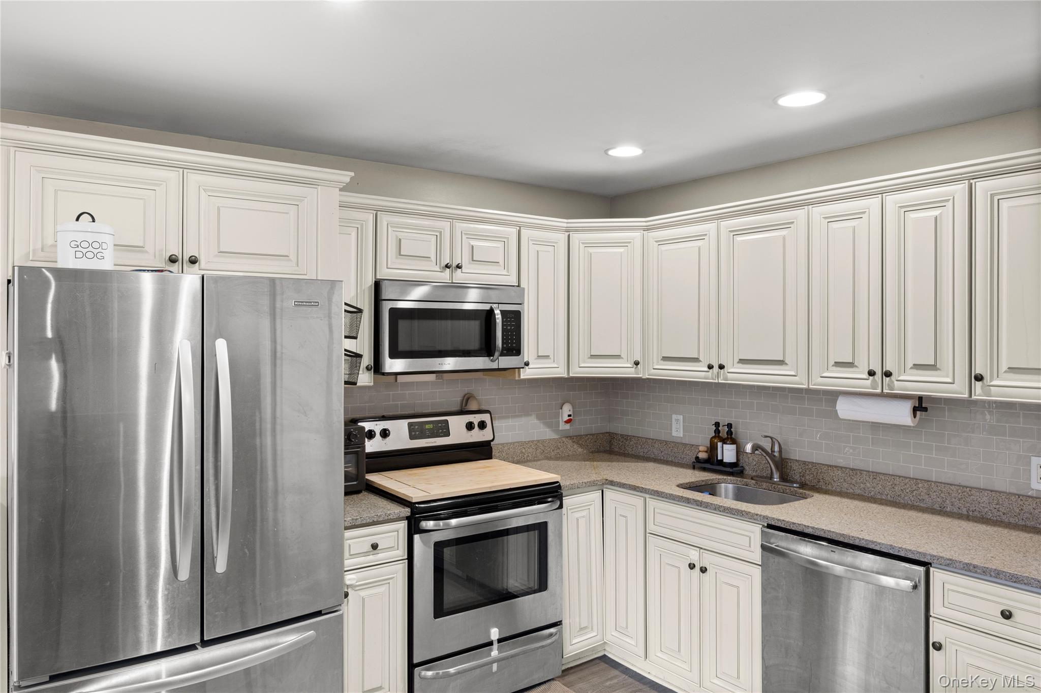 30 Elm Street Property Photo 13