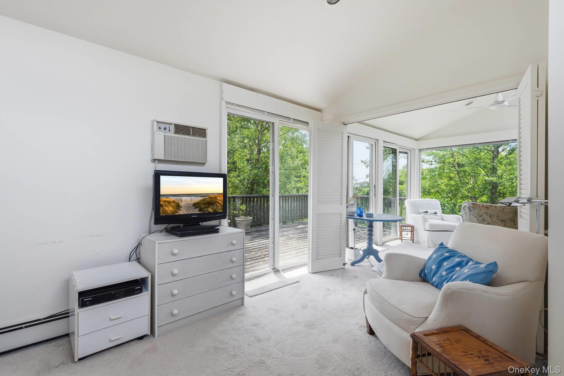 30 Edgemere Drive Property Photo 15