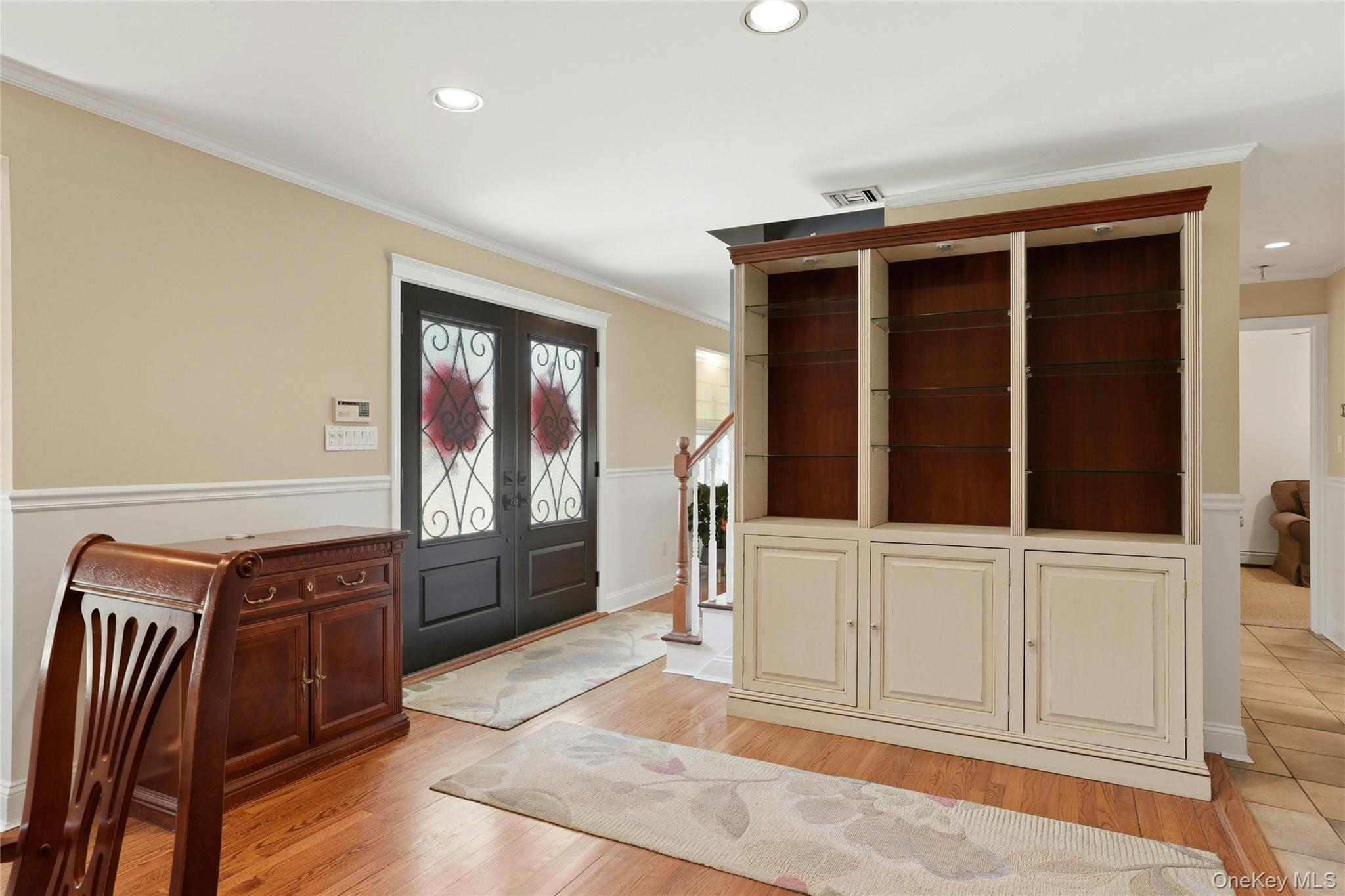 852 Jackson Avenue Property Photo 12