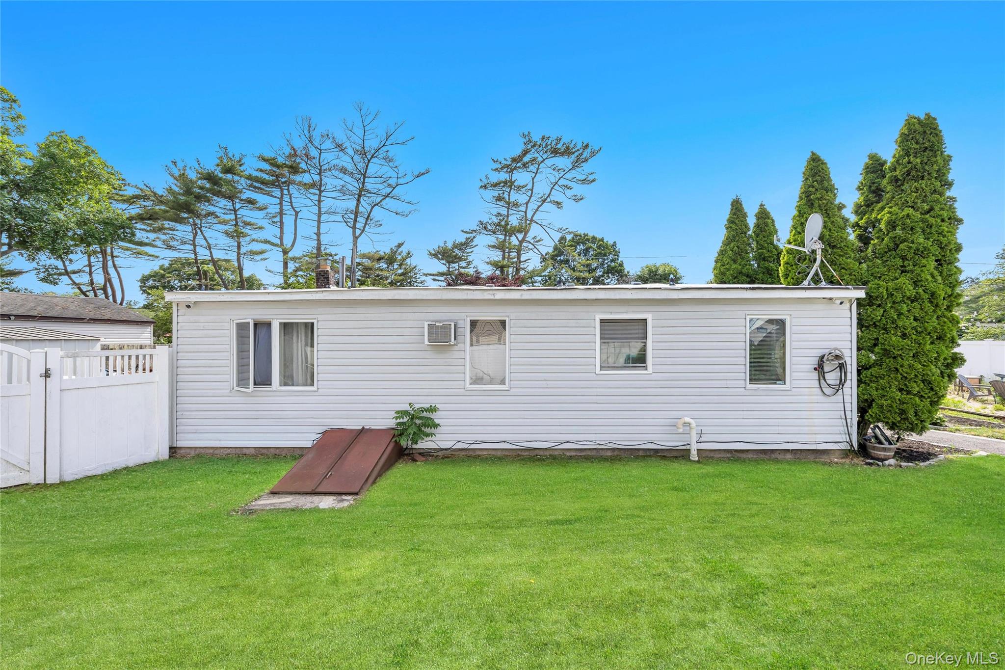 115 Dahlia Drive Property Photo 33