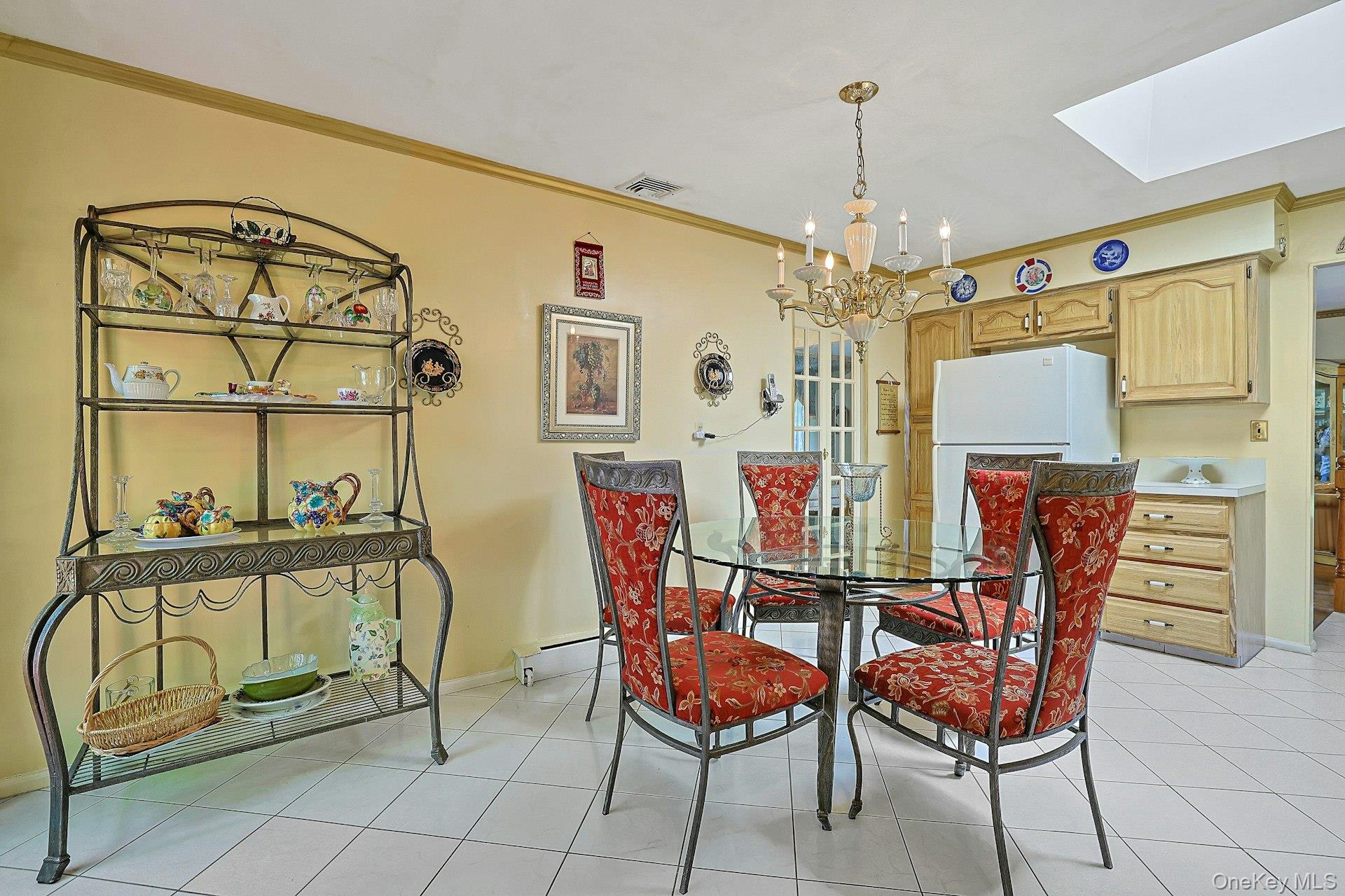 635 Gilbert Avenue Property Photo 11