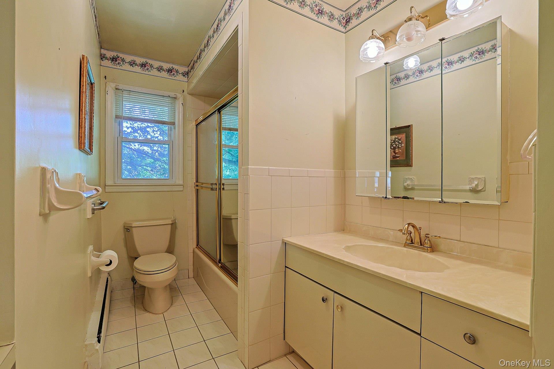 635 Gilbert Avenue Property Photo 18
