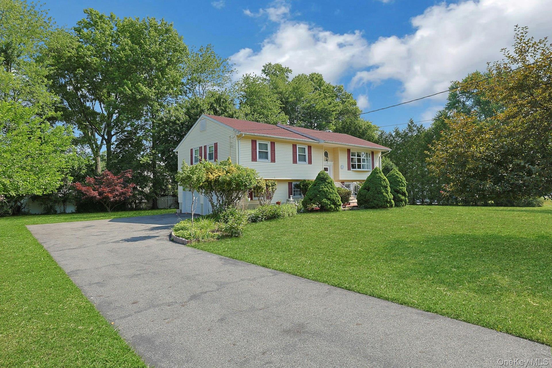 635 Gilbert Avenue Property Photo 33
