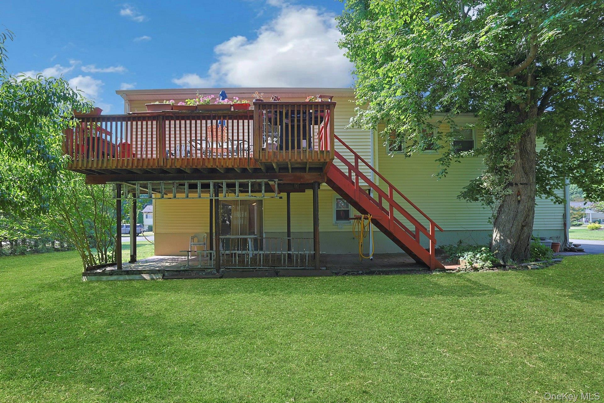 635 Gilbert Avenue Property Photo 35