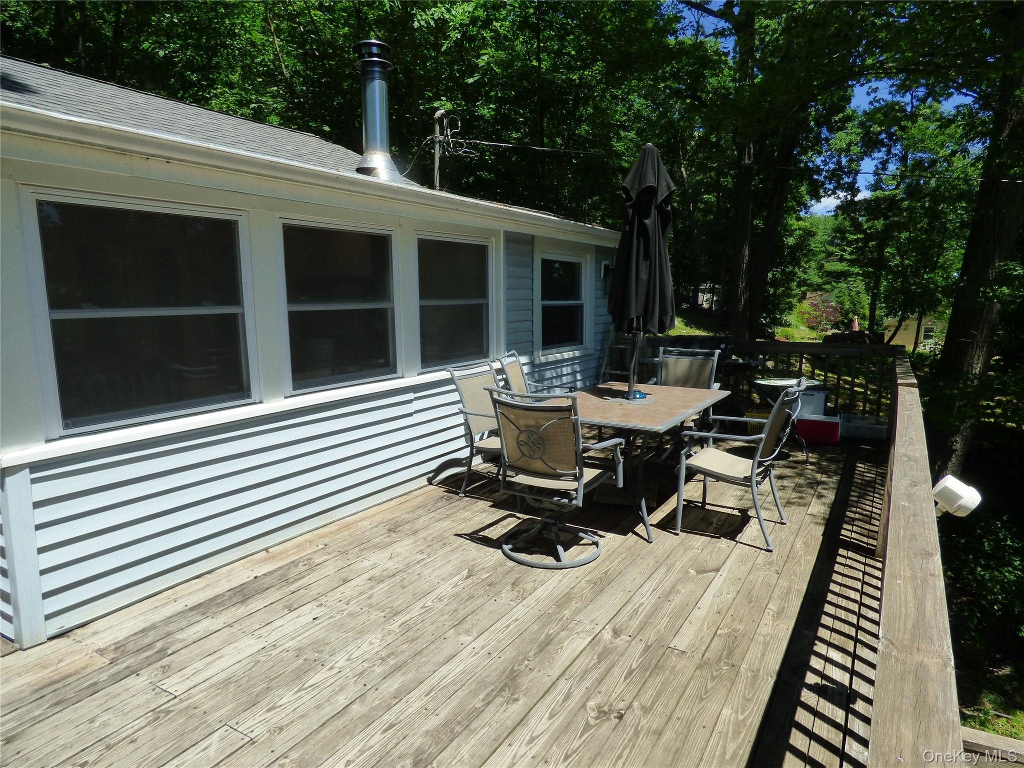 156 Brook Trail Property Photo 1