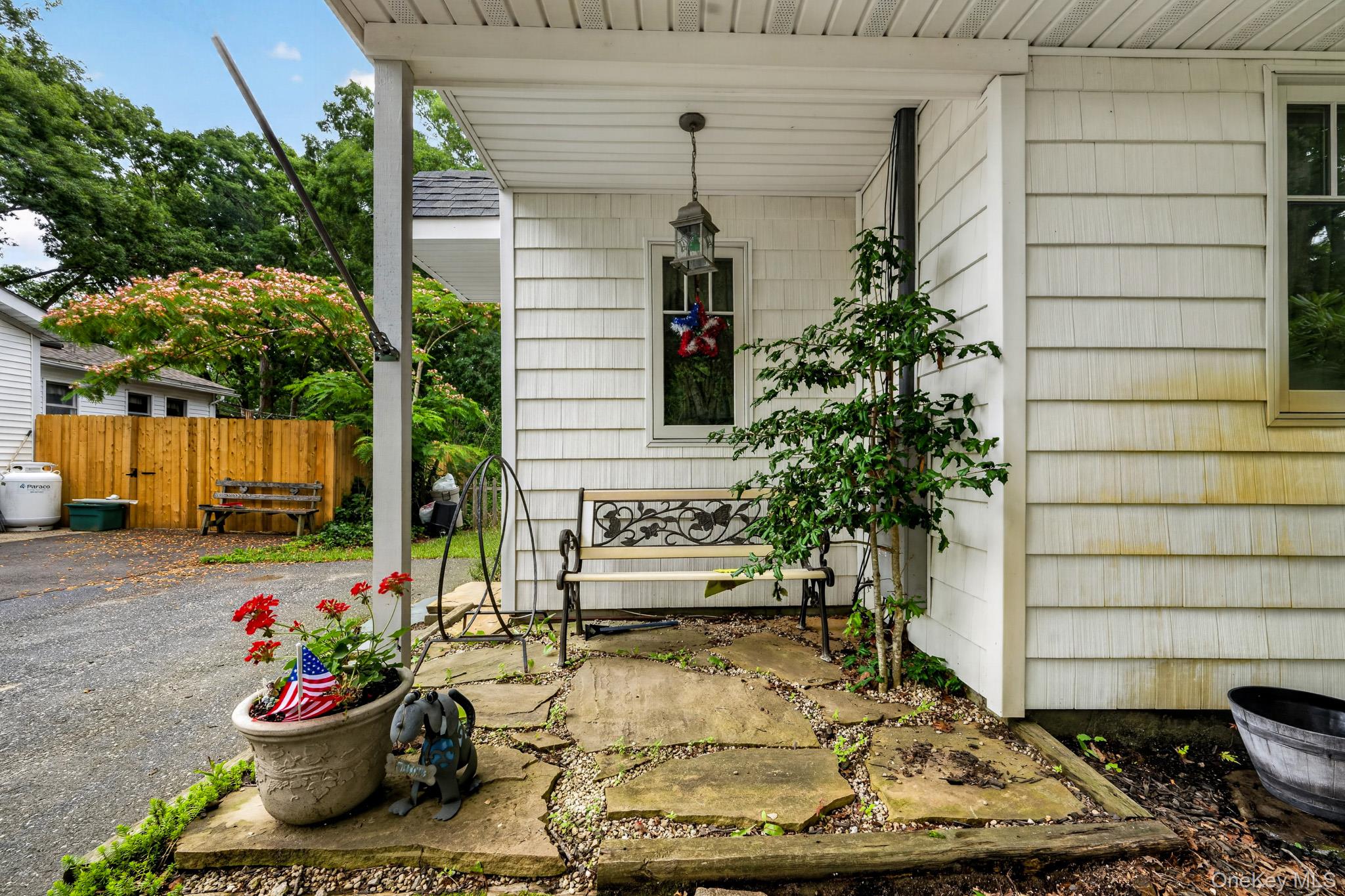 125 Keller Drive Property Photo 3