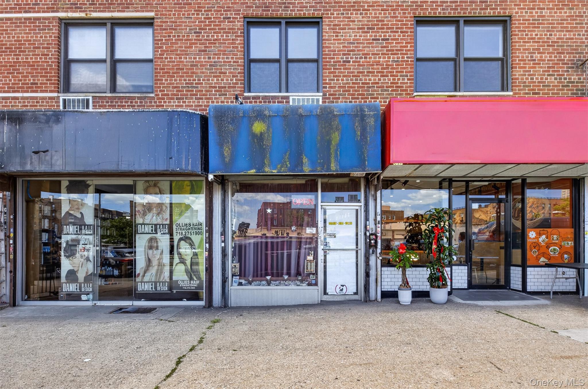 10230 Queens Boulevard 1002 Property Photo 1