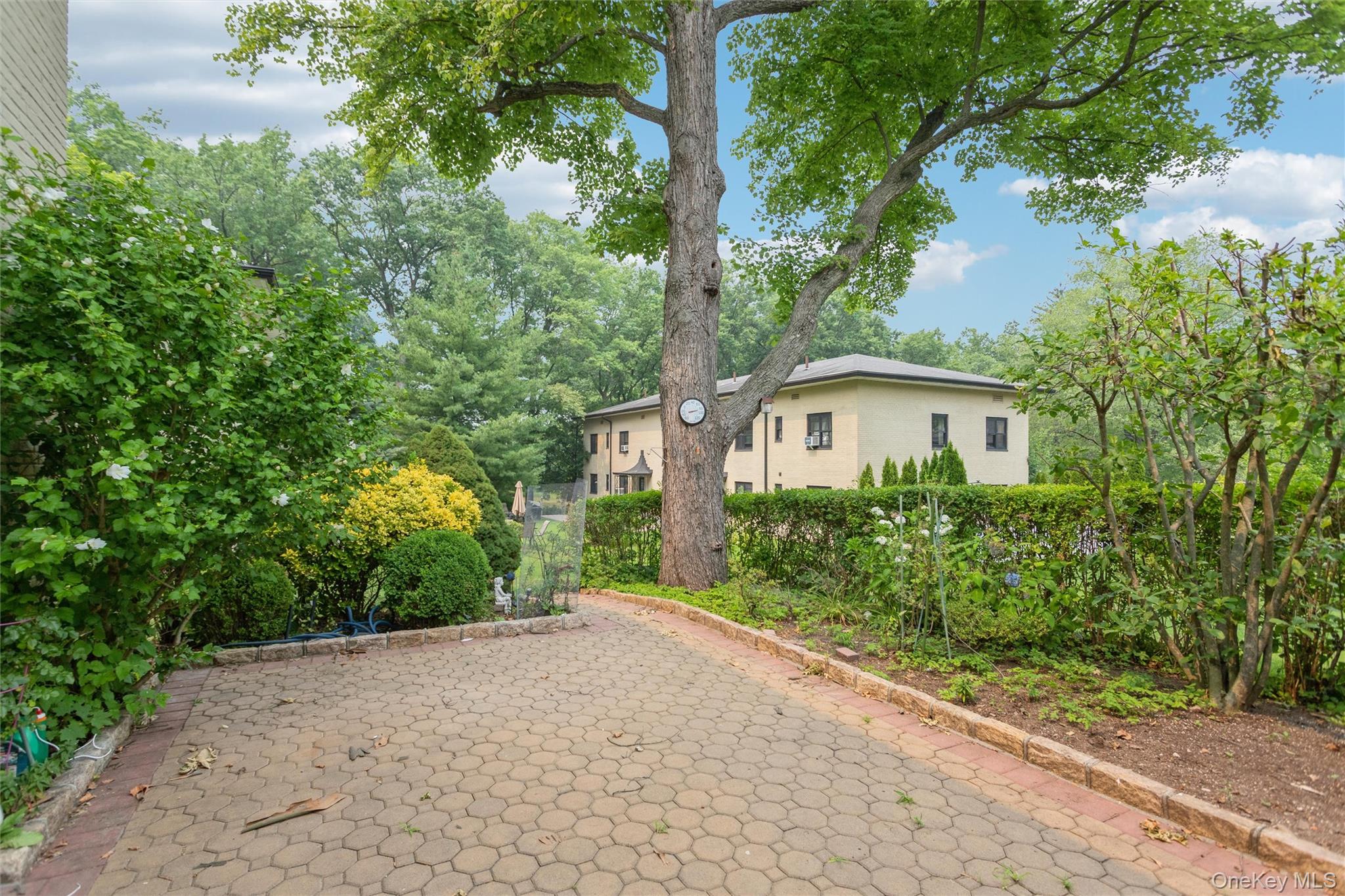 15 Field End Lane A-1 & A-21 Property Photo 20