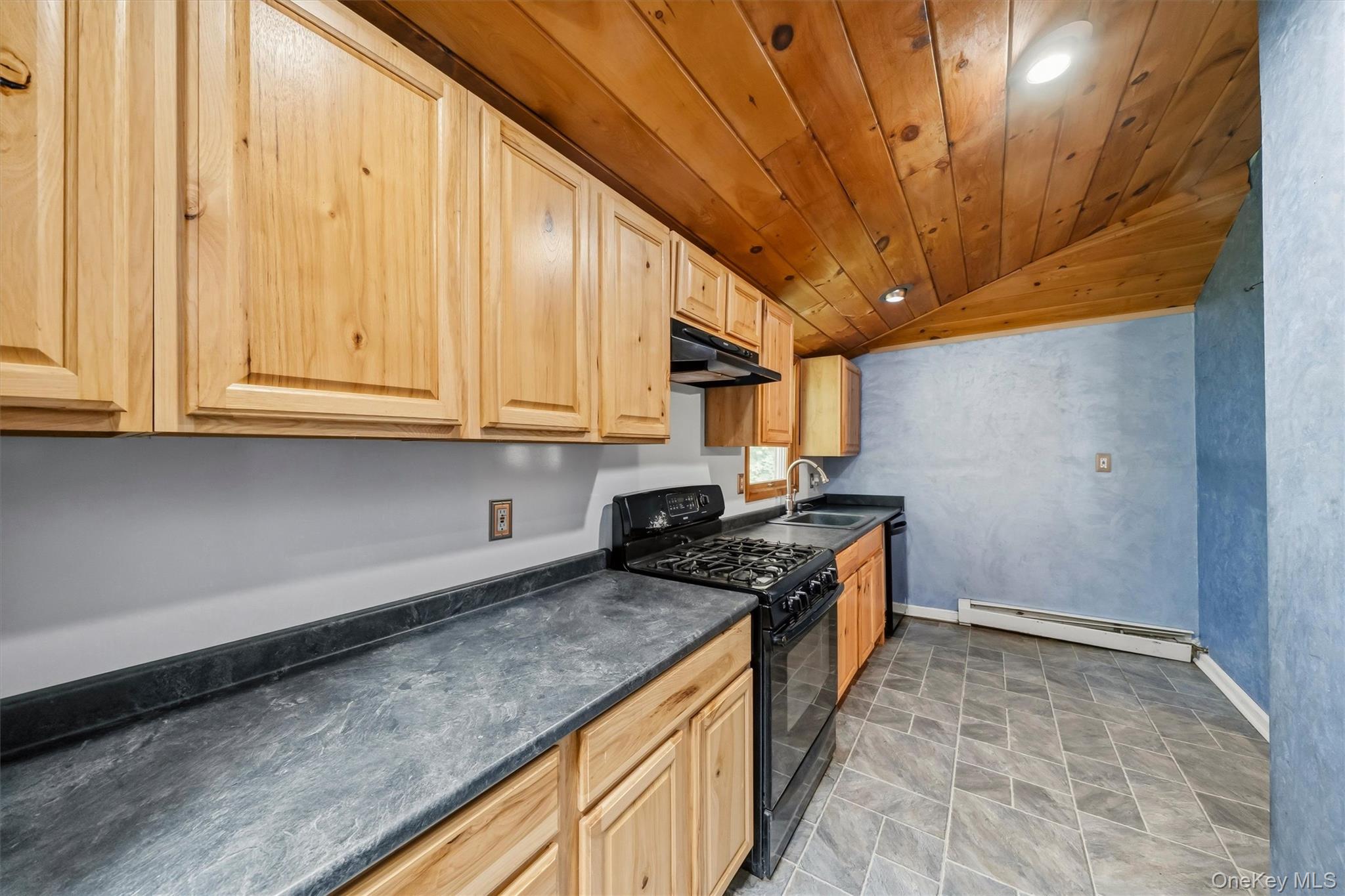 425 Old Dutch Hollow Road Property Photo 13