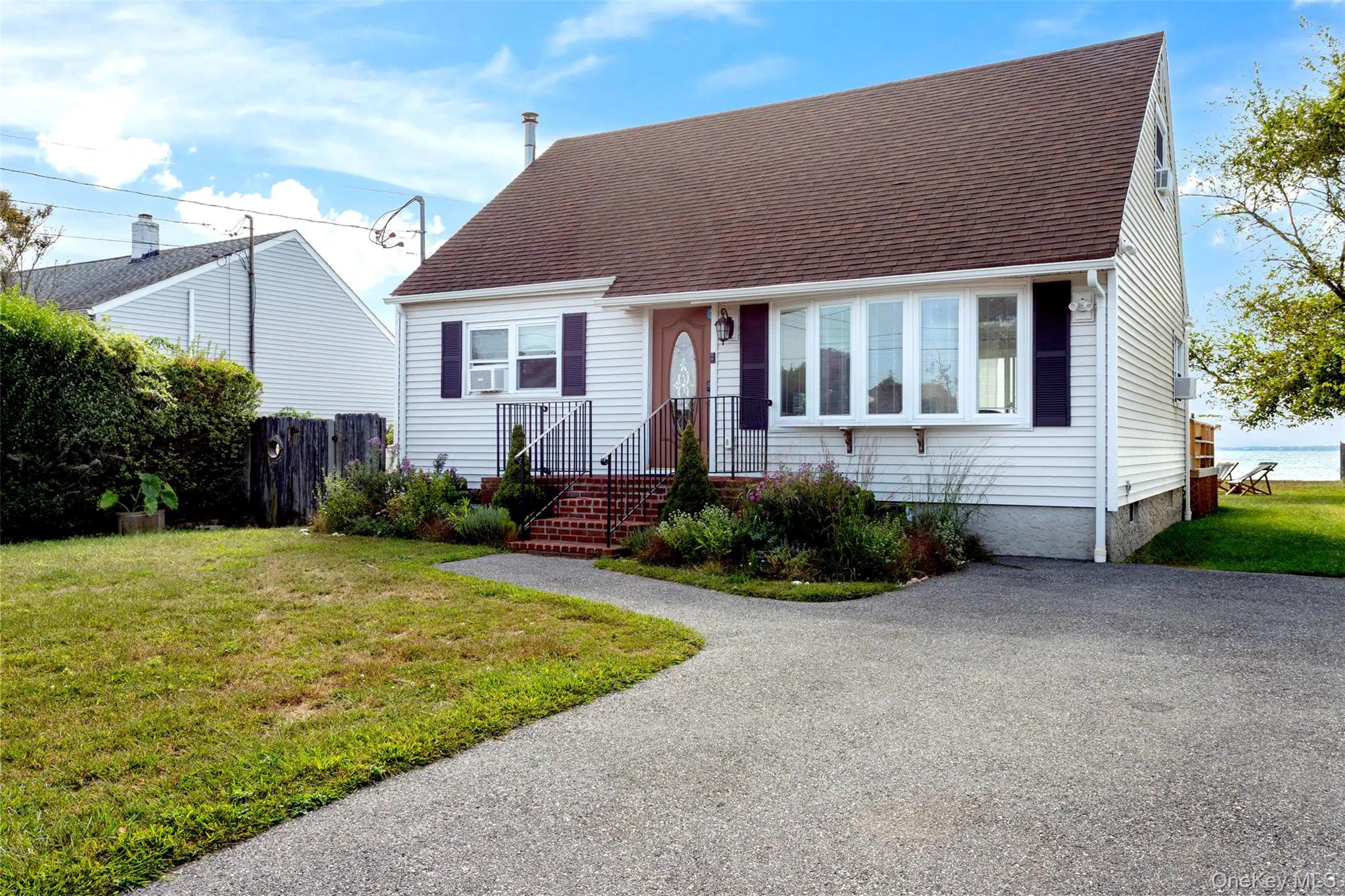 90 Grandview Drive Property Photo 1