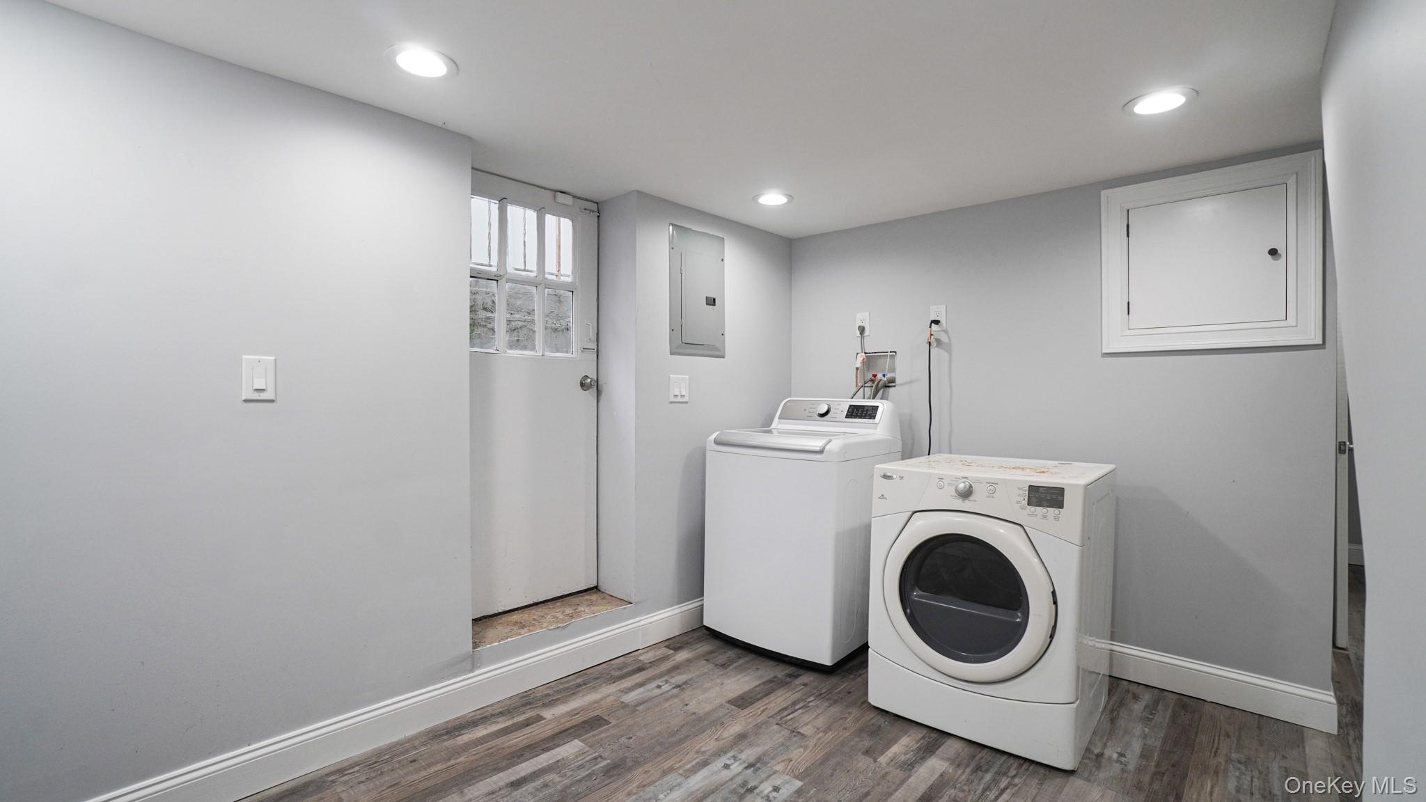 185 E 17th Street Property Photo 15