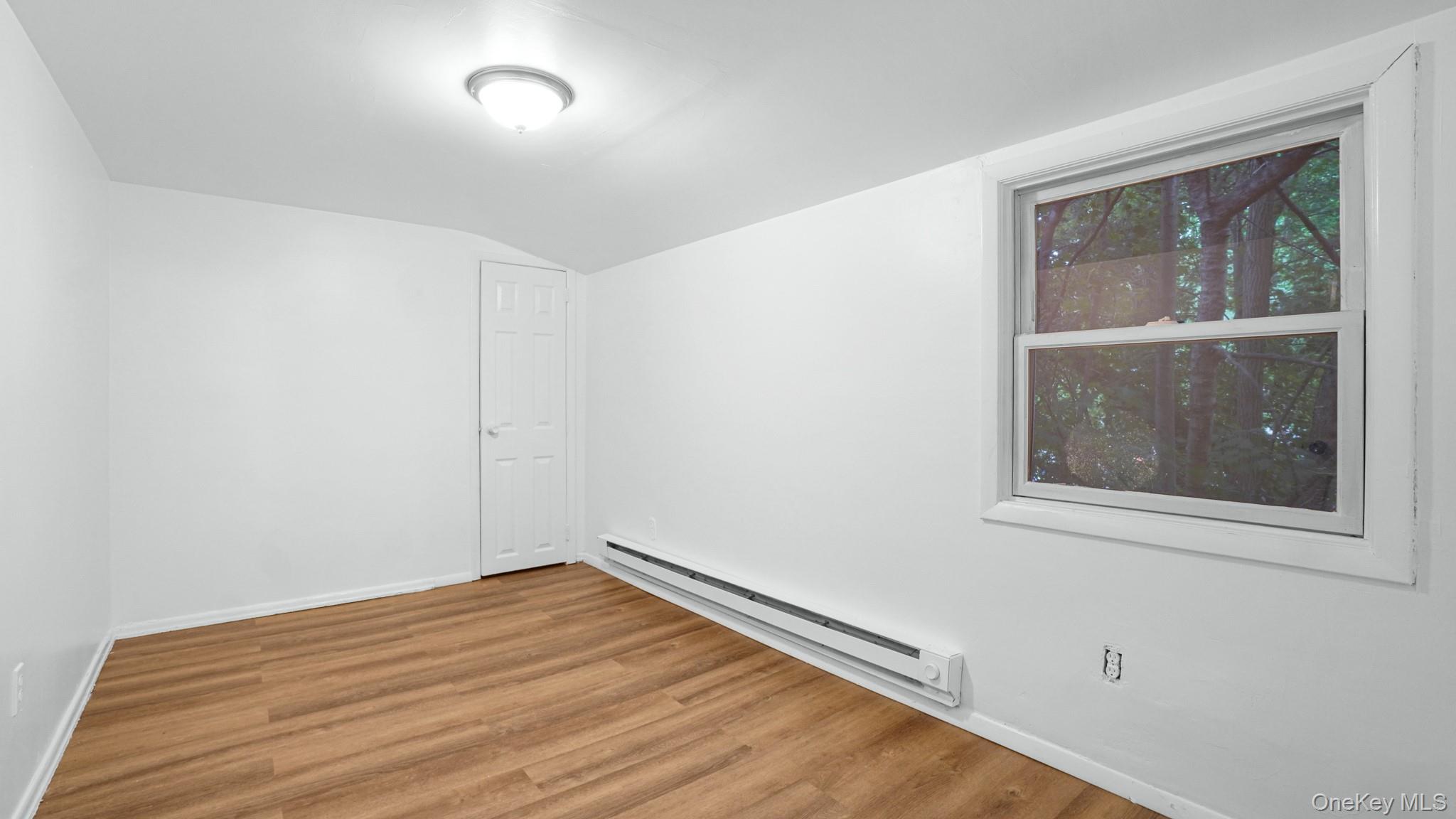 185 E 17th Street Property Photo 25