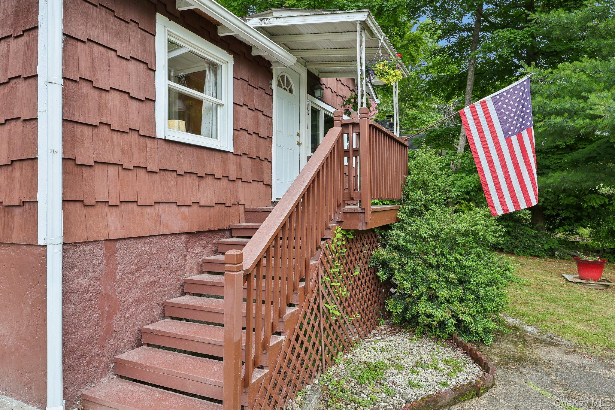 25 Sylvan Trail Property Photo 4