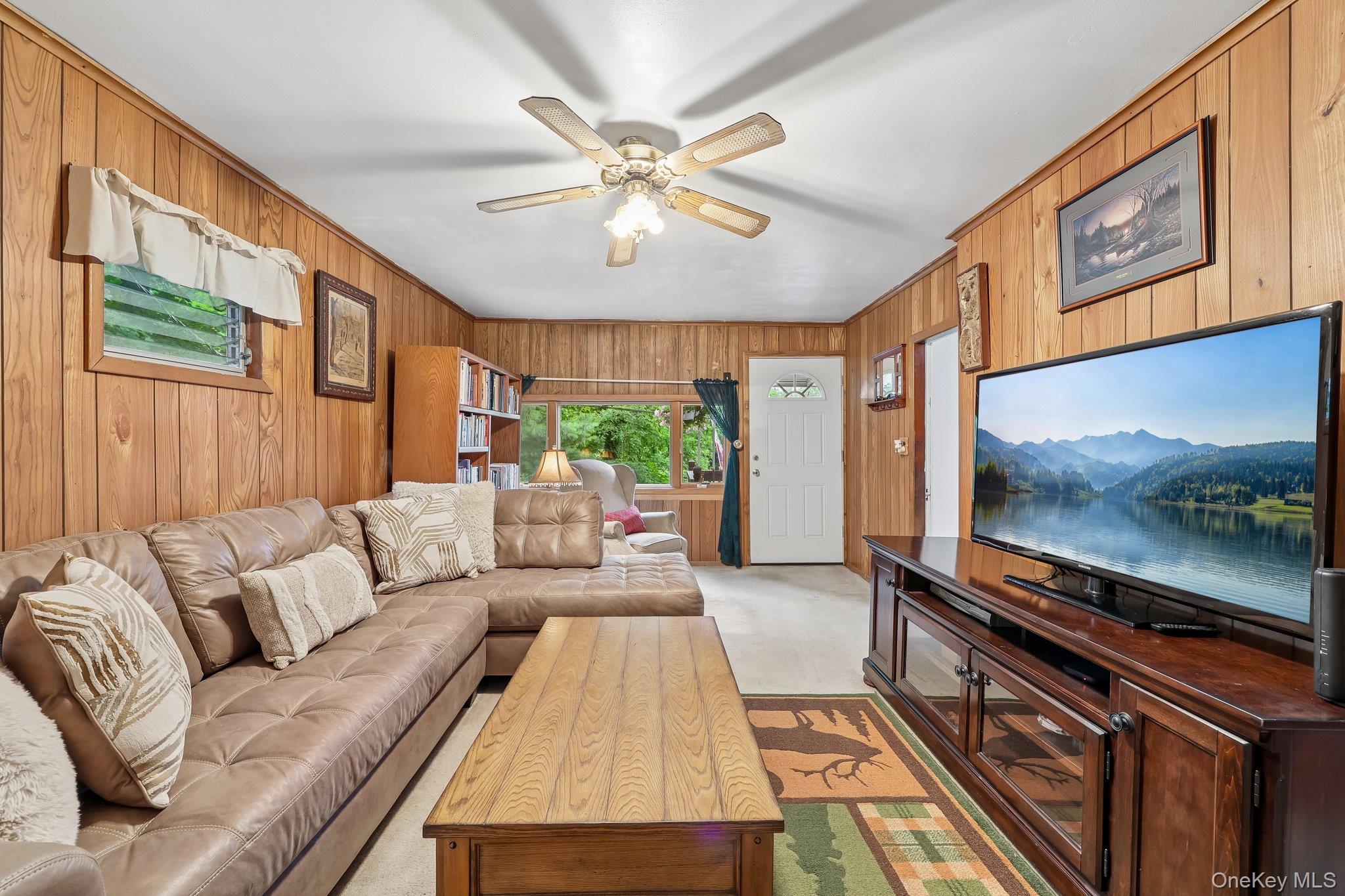 25 Sylvan Trail Property Photo 6