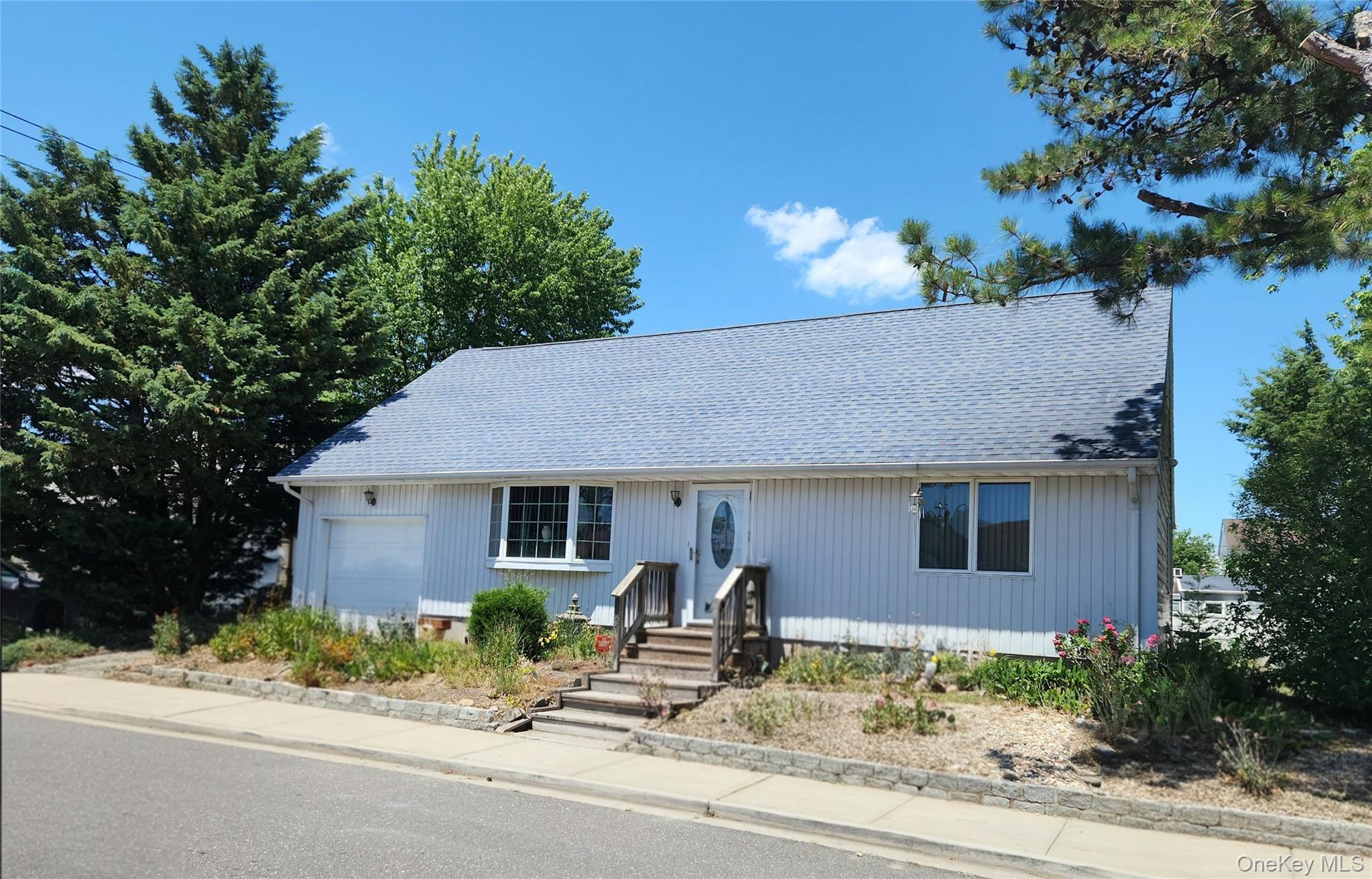 2777 Alder Road Property Photo 1