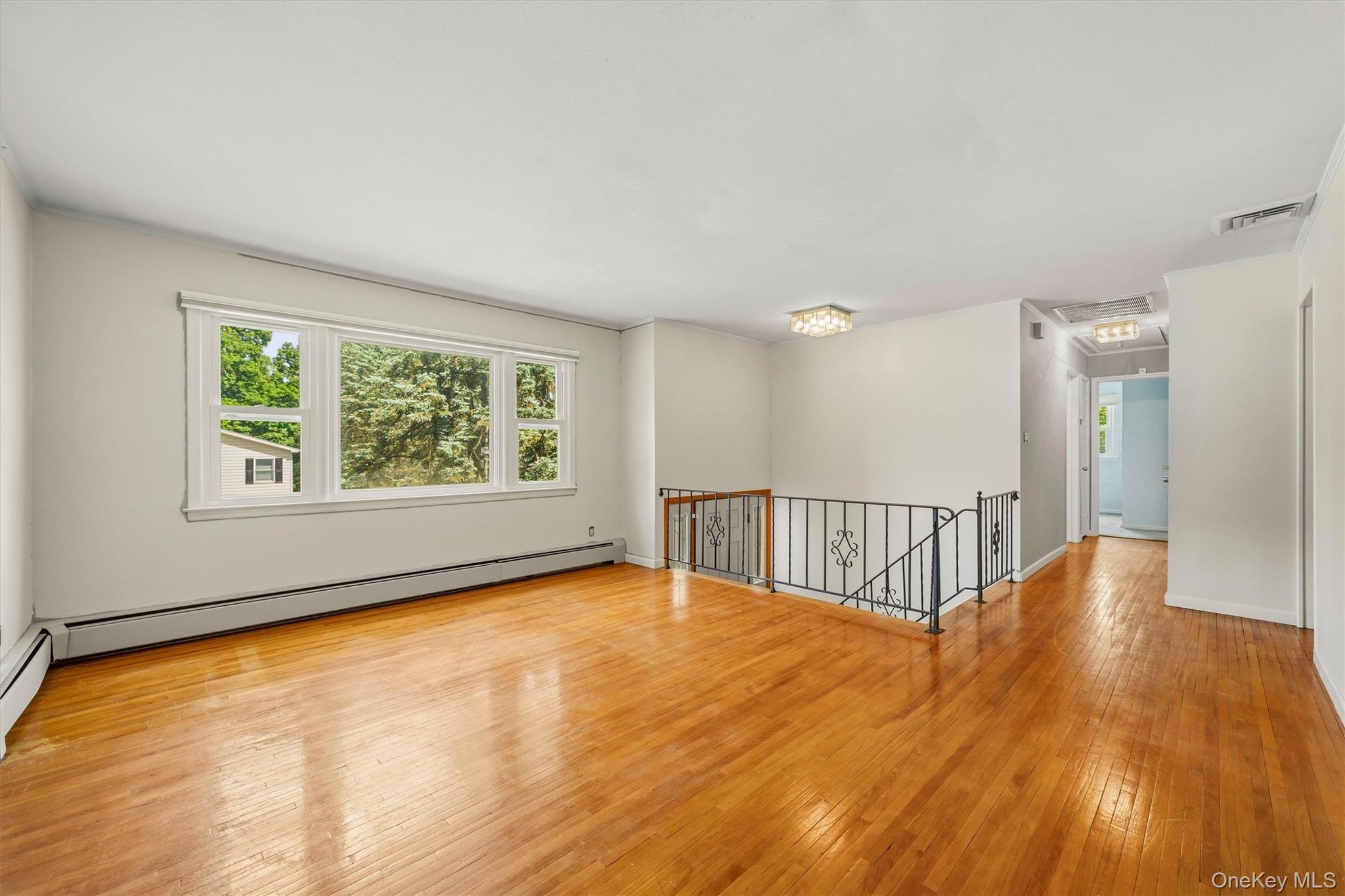 6 May Court Property Photo 2