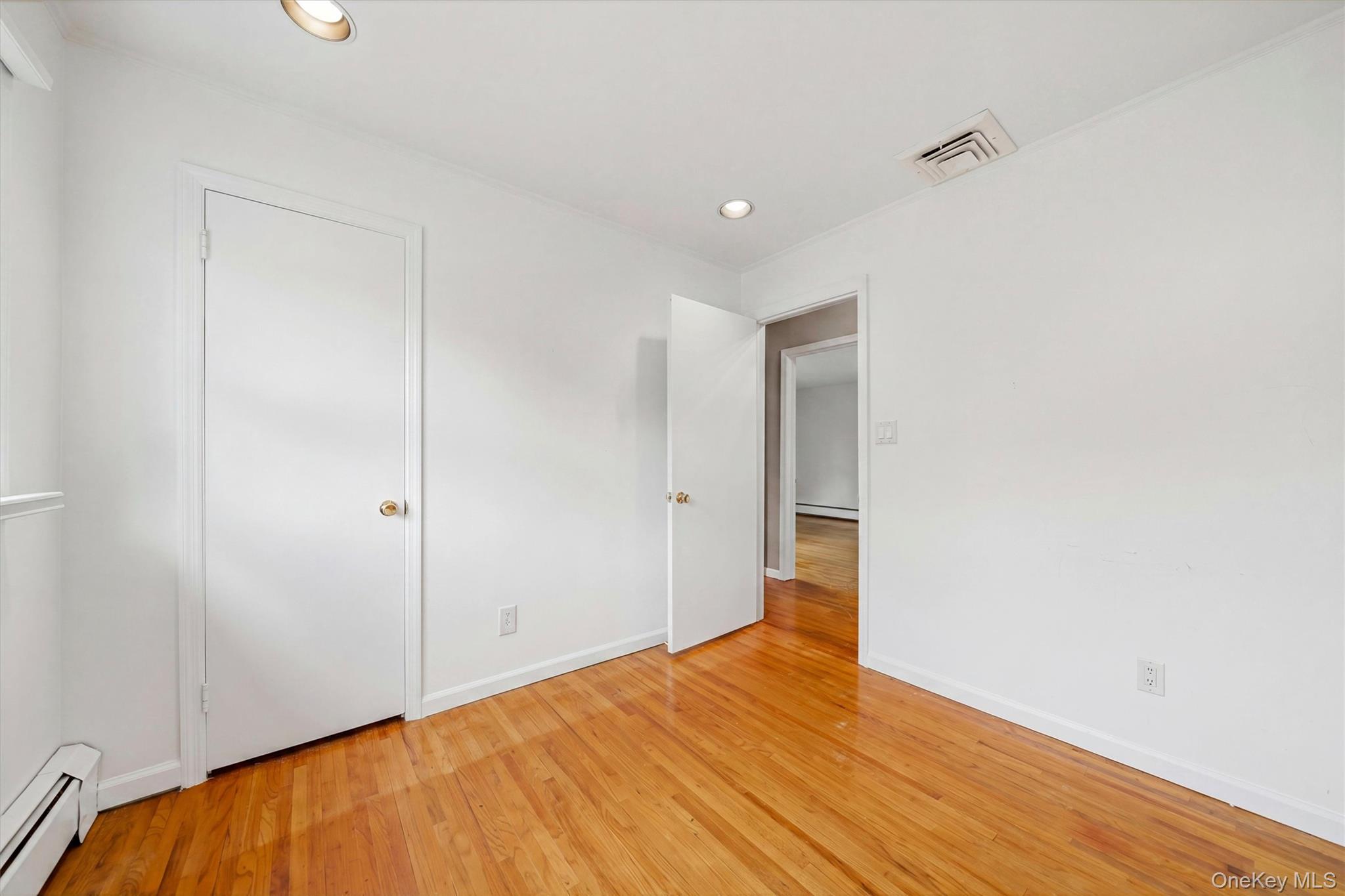 6 May Court Property Photo 17