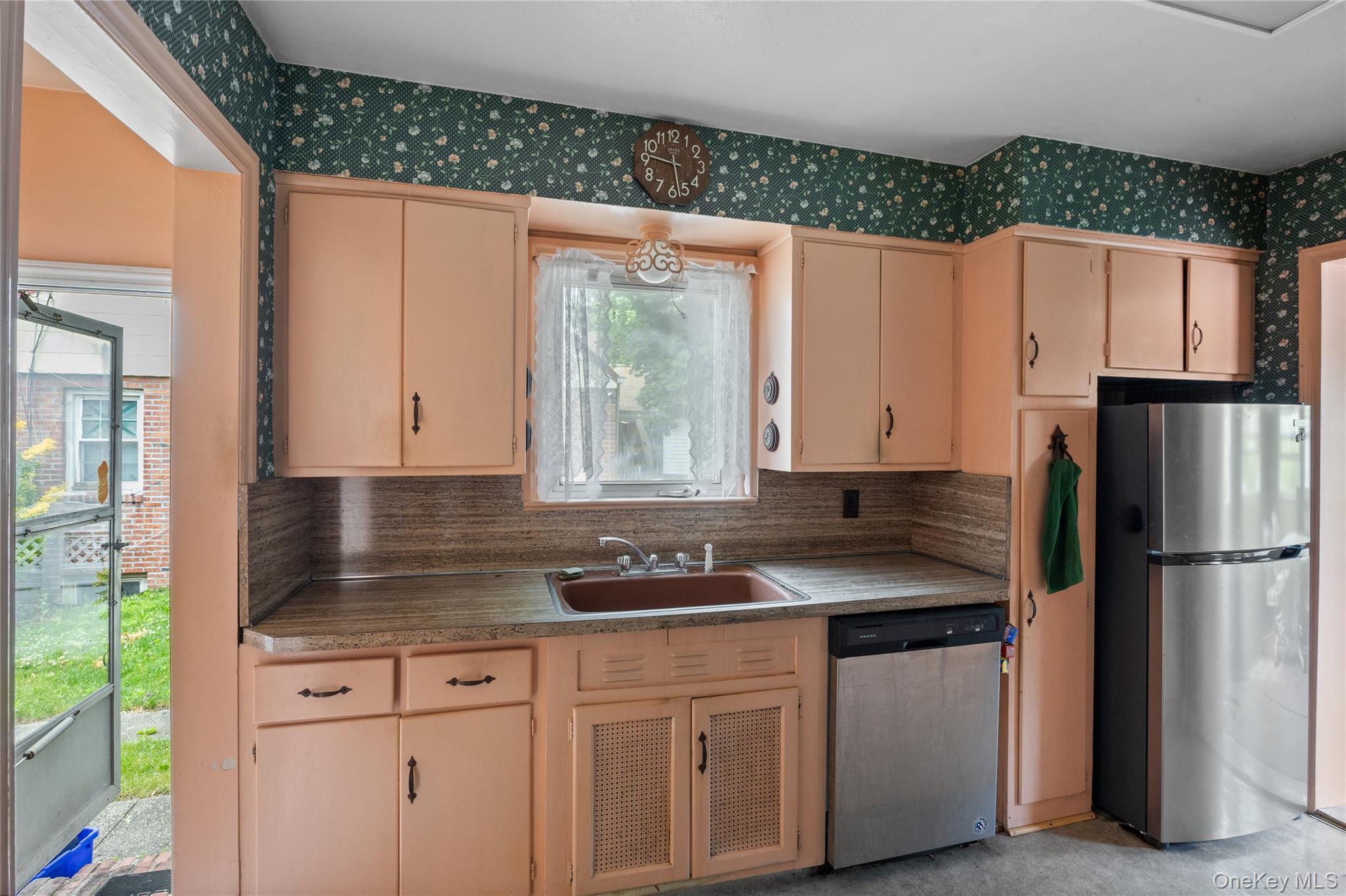 637 Stratford Road Property Photo 13