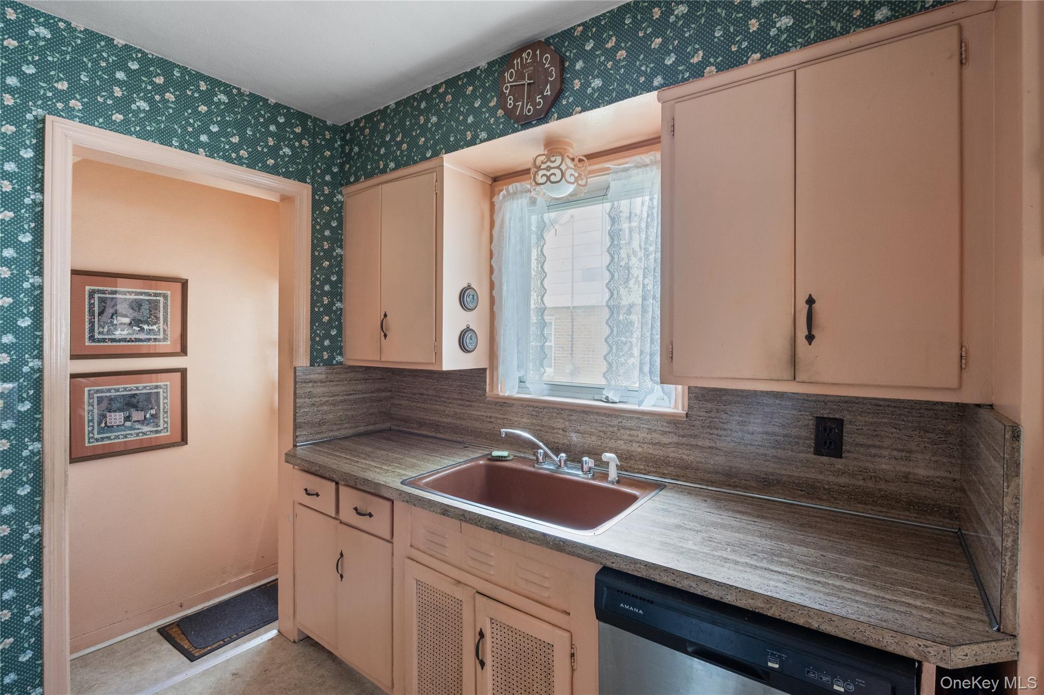 637 Stratford Road Property Photo 18