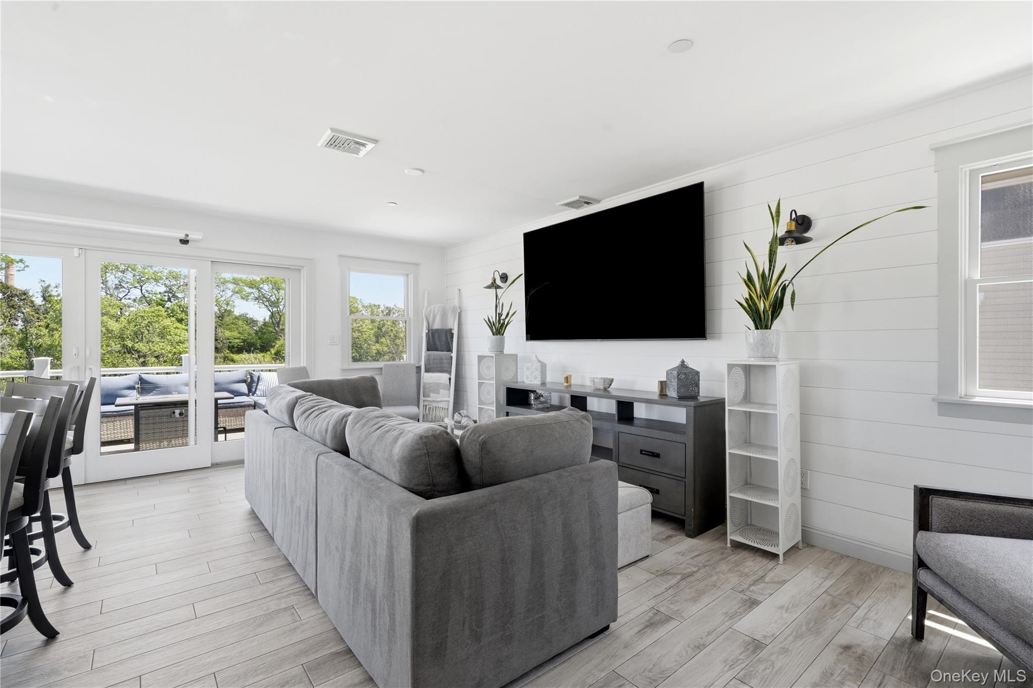 35 Redfield Road Property Photo 10