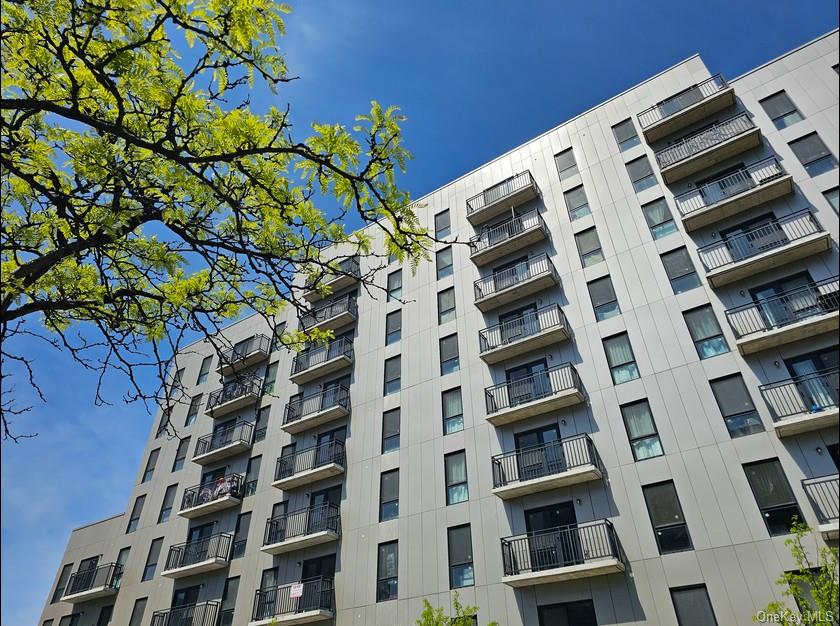 70-25 Queens Boulevard 7H Property Photo 1