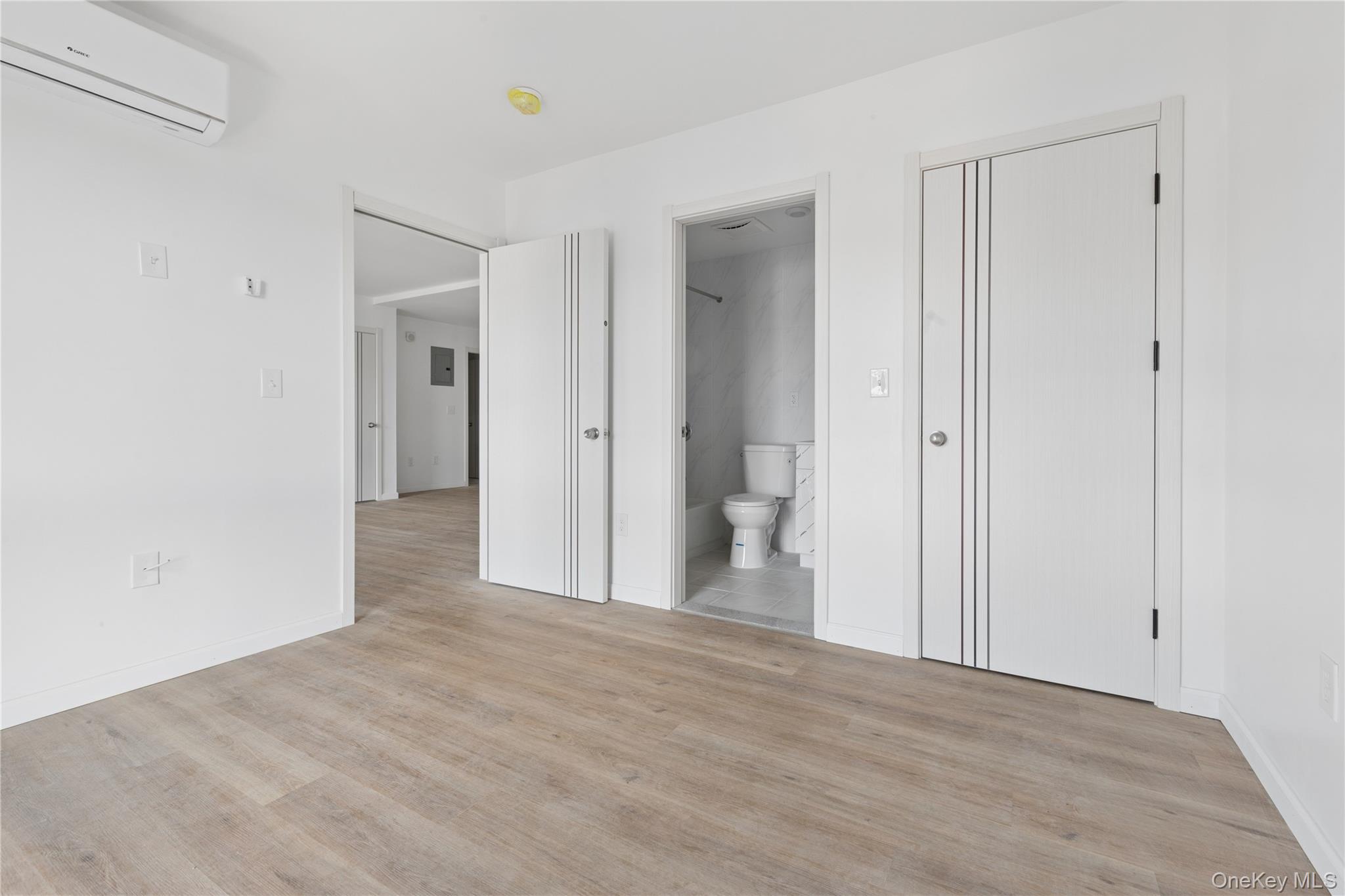 70-25 Queens Boulevard 7h Property Photo 9