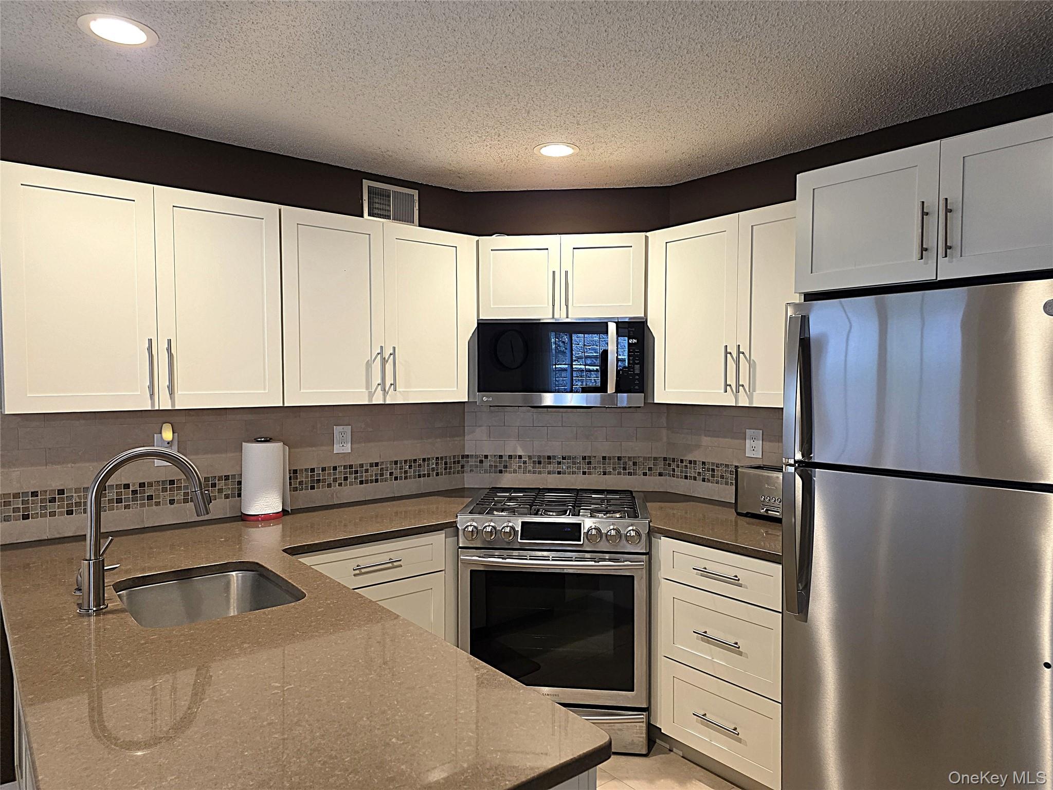 99 Eagle Ridge Way Property Photo 3