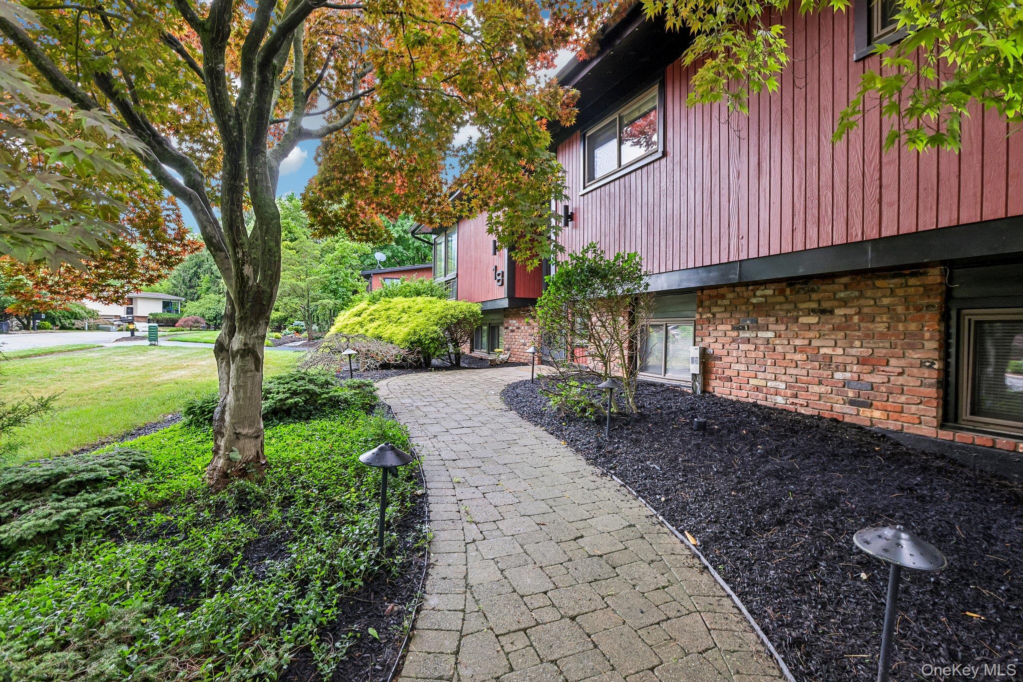 18 Pippen Place Property Photo 3