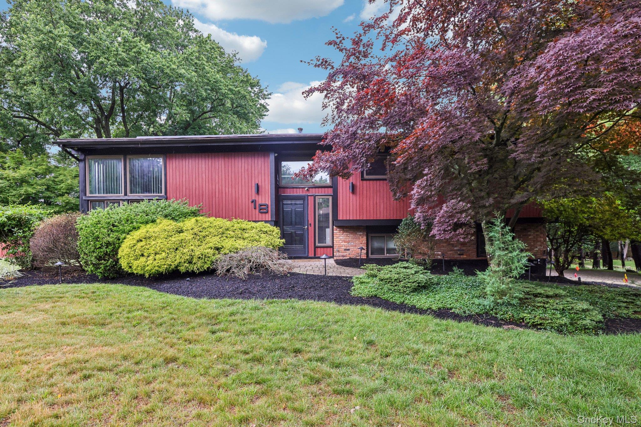 18 Pippen Place Property Photo 4
