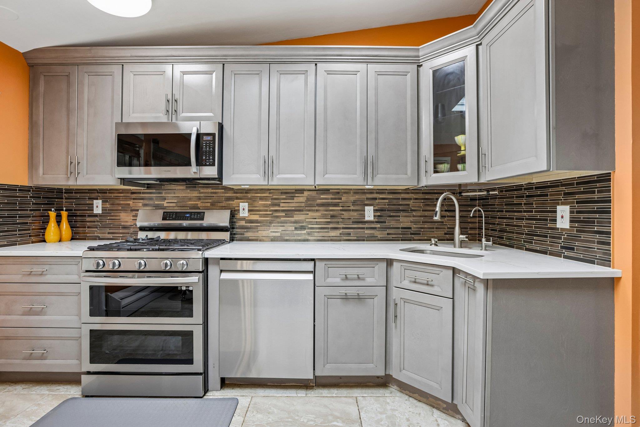 18 Pippen Place Property Photo 15
