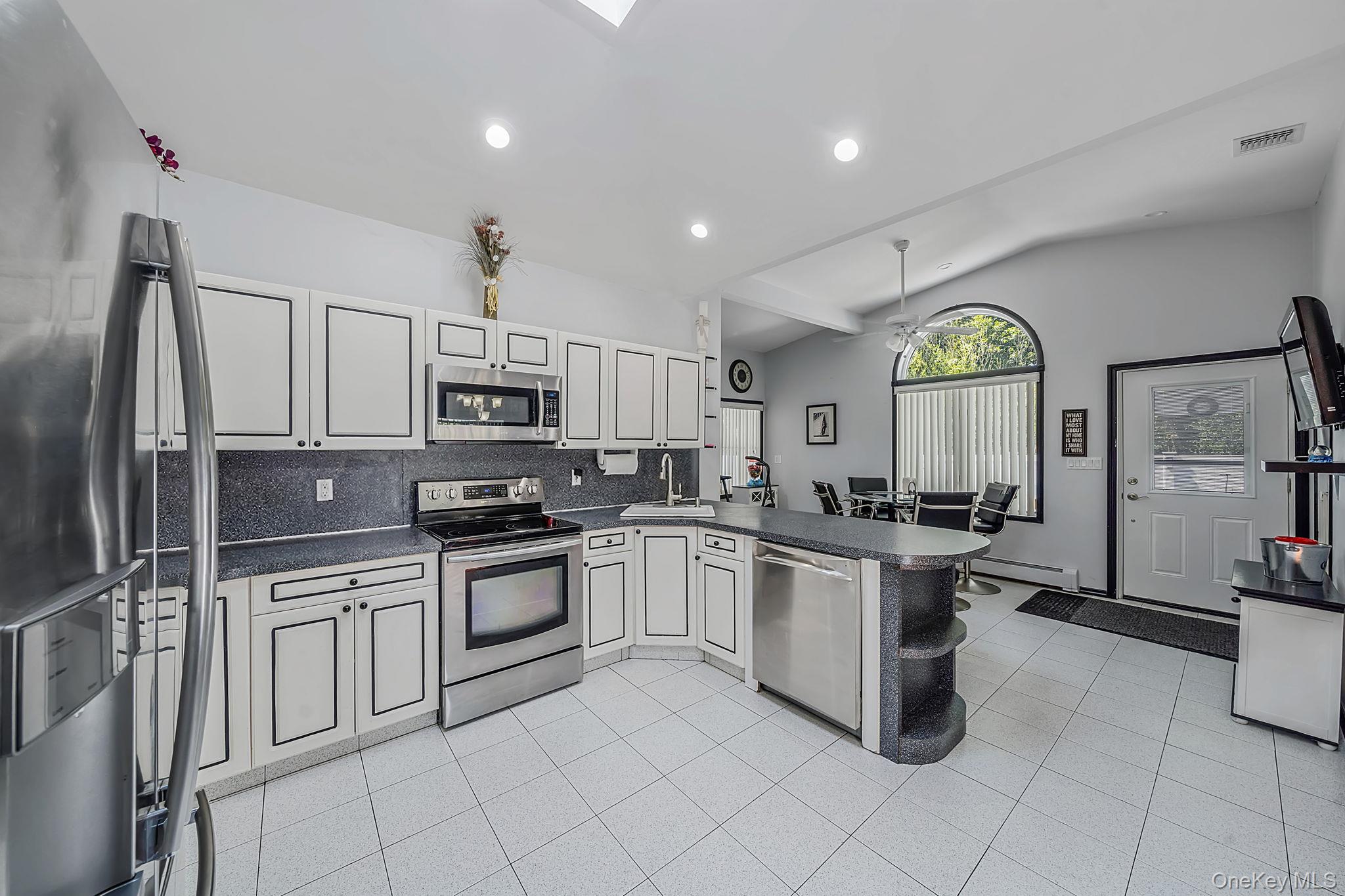 106 Craft Road Property Photo 6