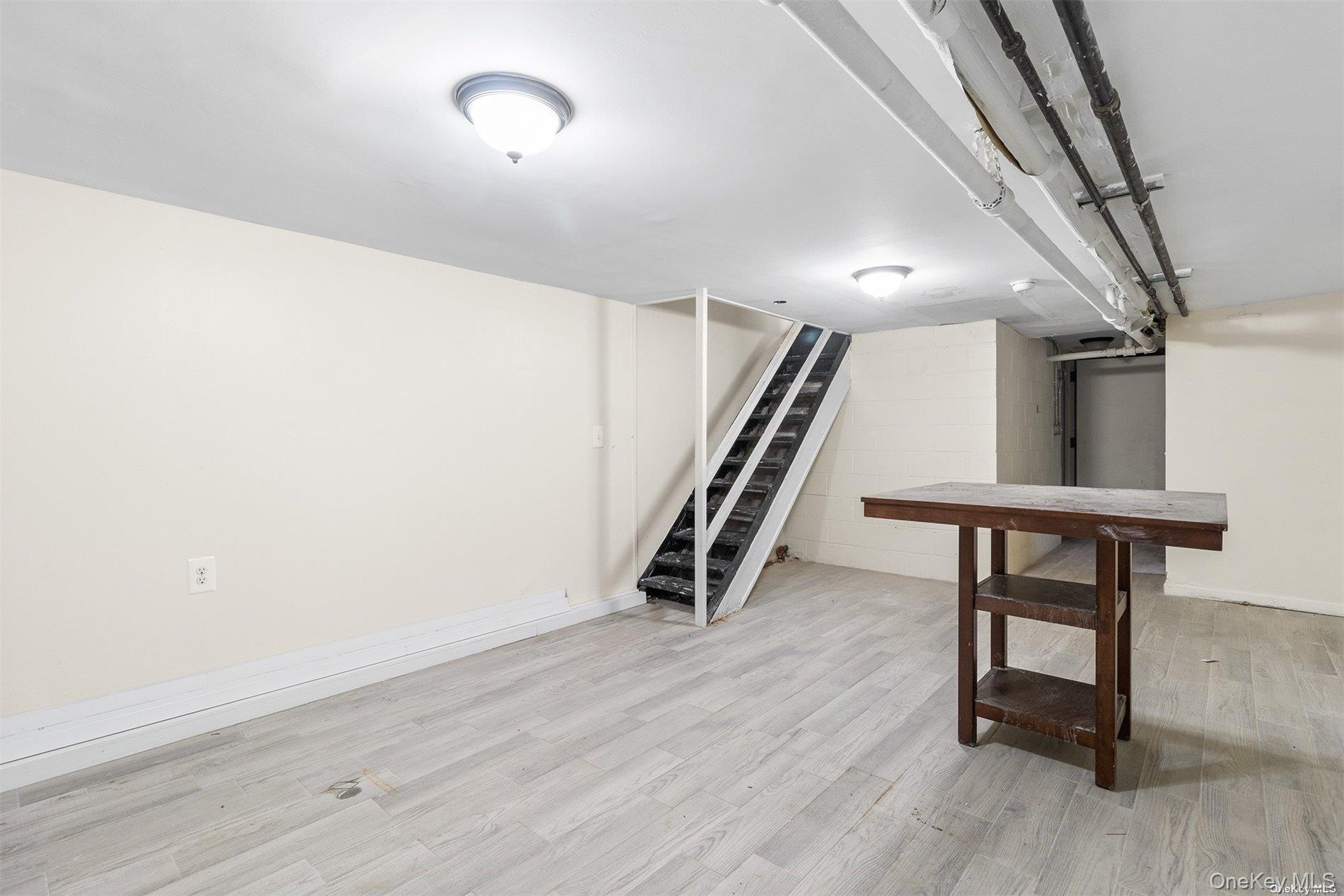 145-51 Arlington Terrace Property Photo 12