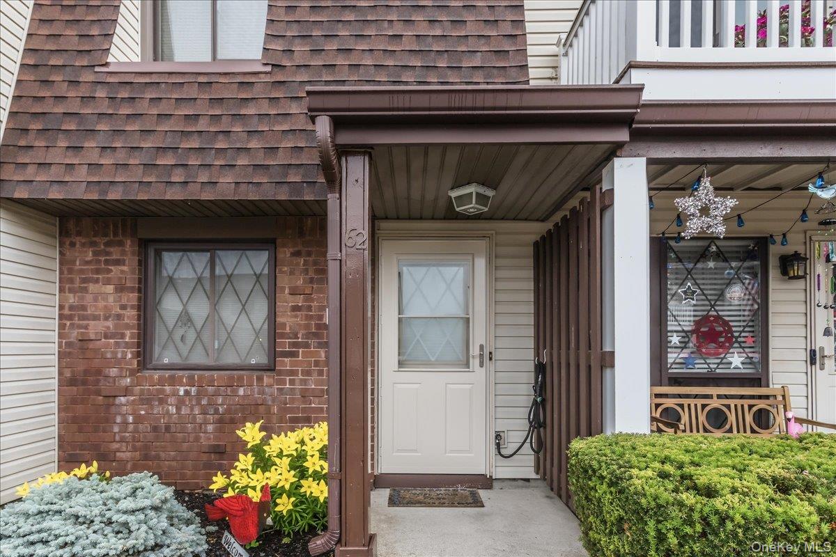 62 Cambridge Drive Property Photo 2