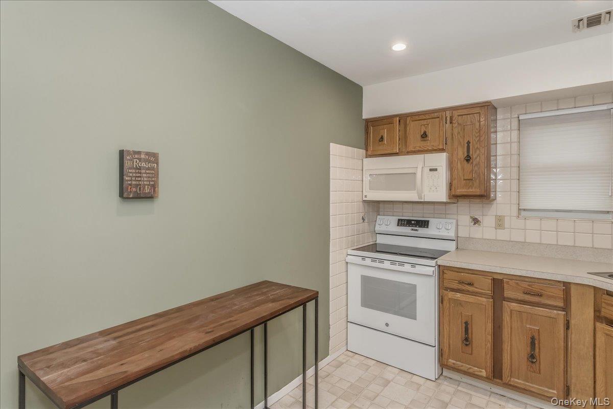 62 Cambridge Drive Property Photo 9