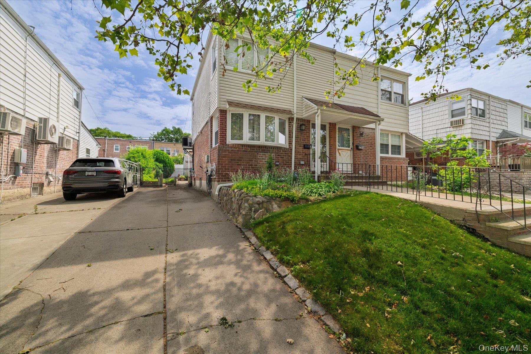 6741 197th Street Property Photo 3