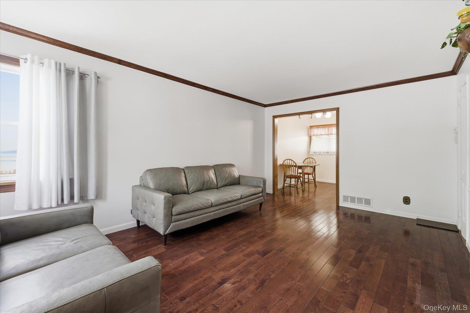 6741 197th Street Property Photo 11