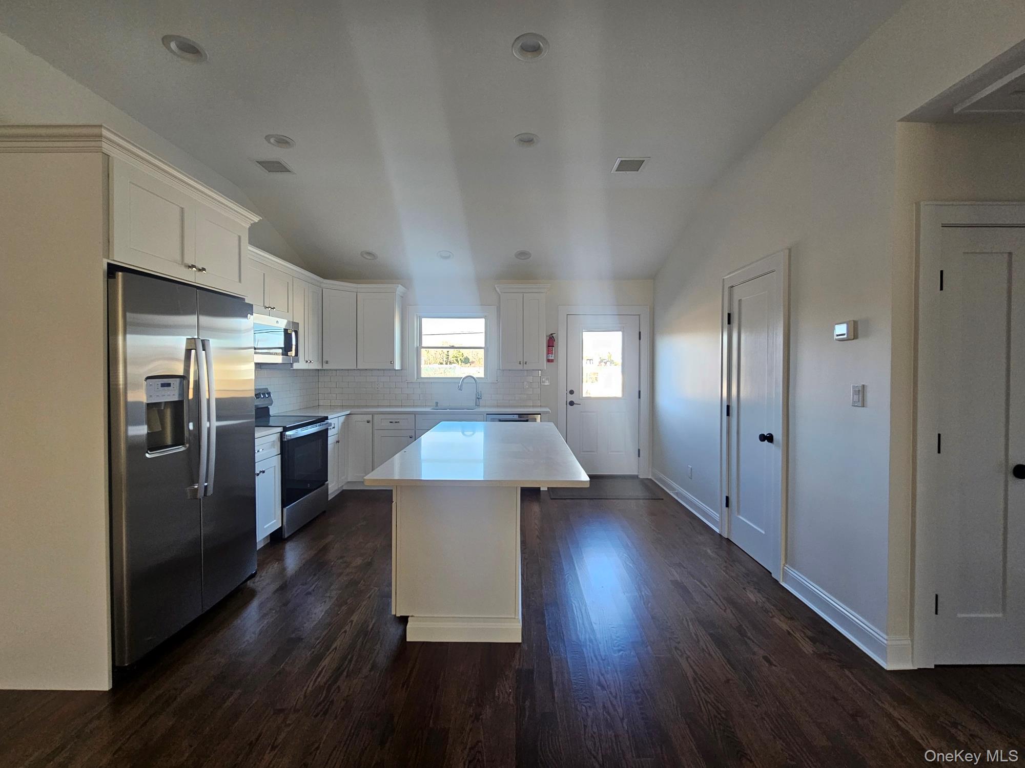 87 Community Road Property Photo 4