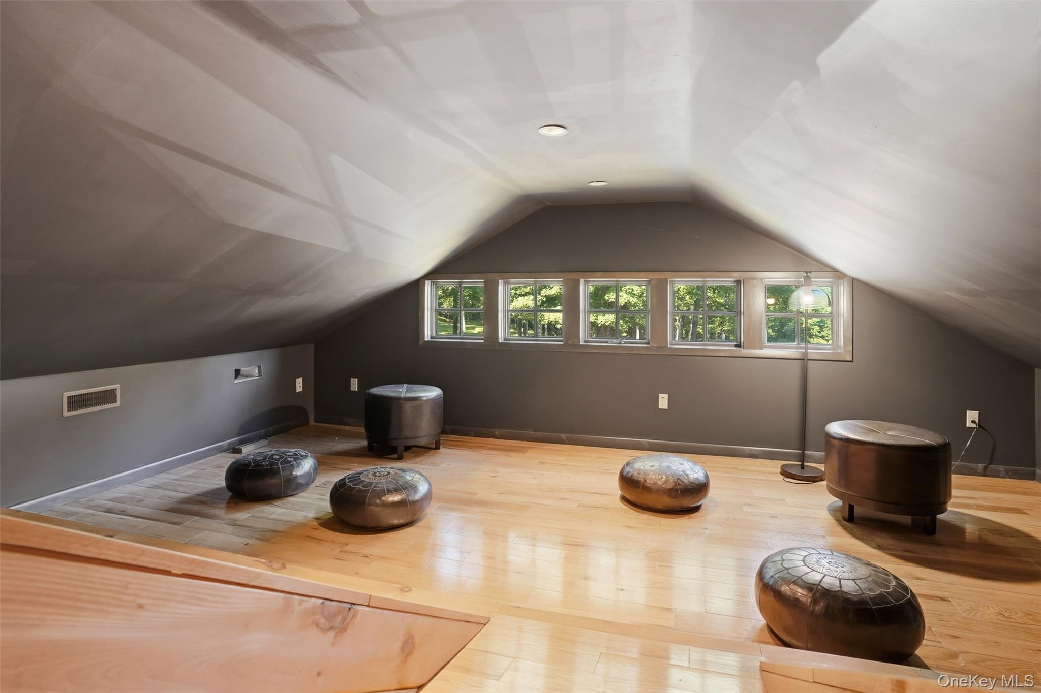 180 Dean Road Property Photo 21