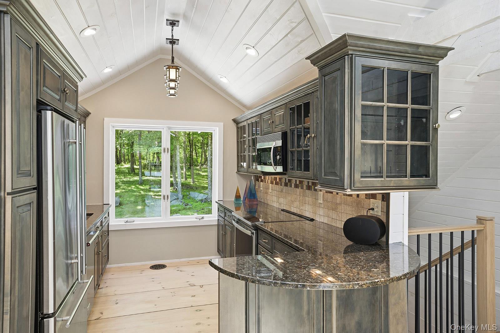 180 Dean Road Property Photo 36