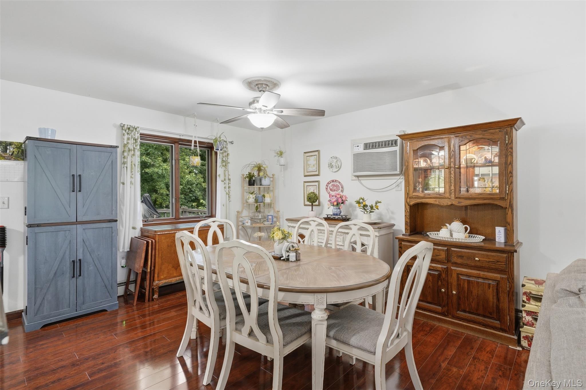 9 Roxanne Boulevard Property Photo 13