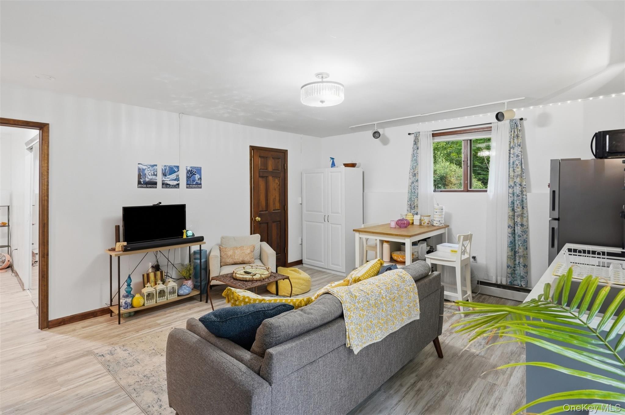 9 Roxanne Boulevard Property Photo 28
