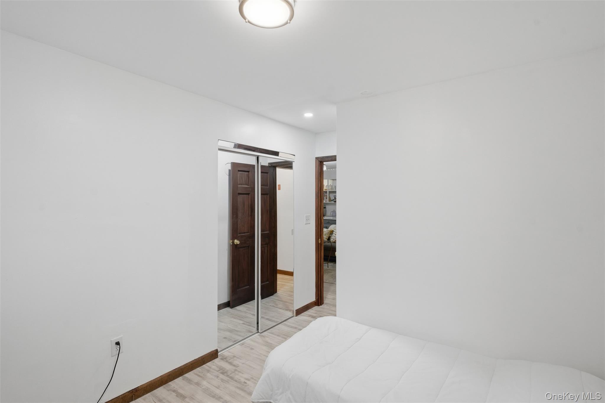 9 Roxanne Boulevard Property Photo 32