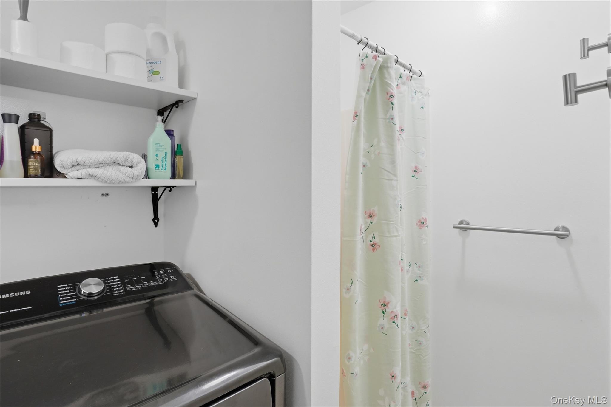 9 Roxanne Boulevard Property Photo 34