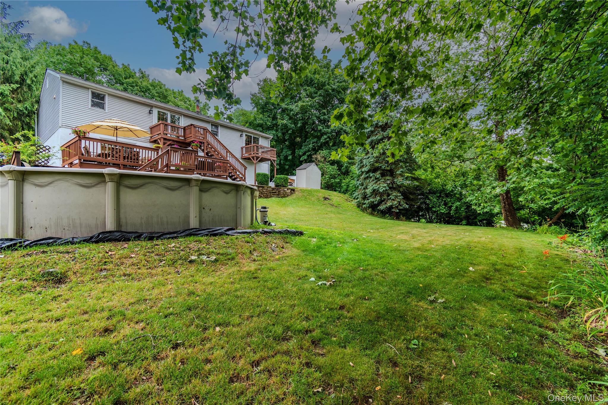 7 Colleen Lane Property Photo 32