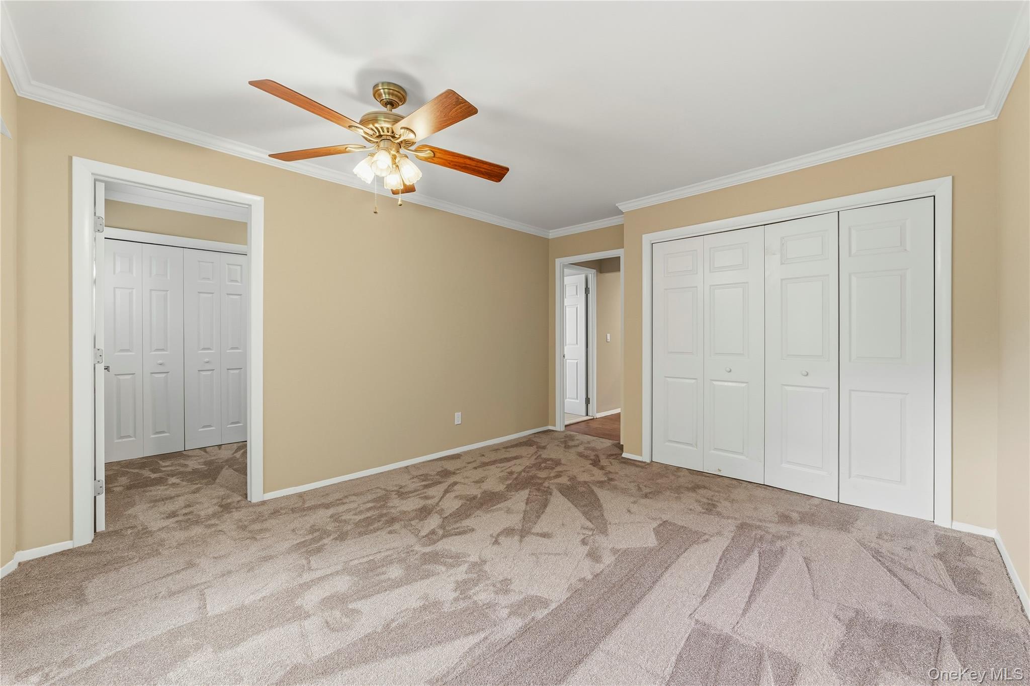 27 Walden Court J Property Photo 16