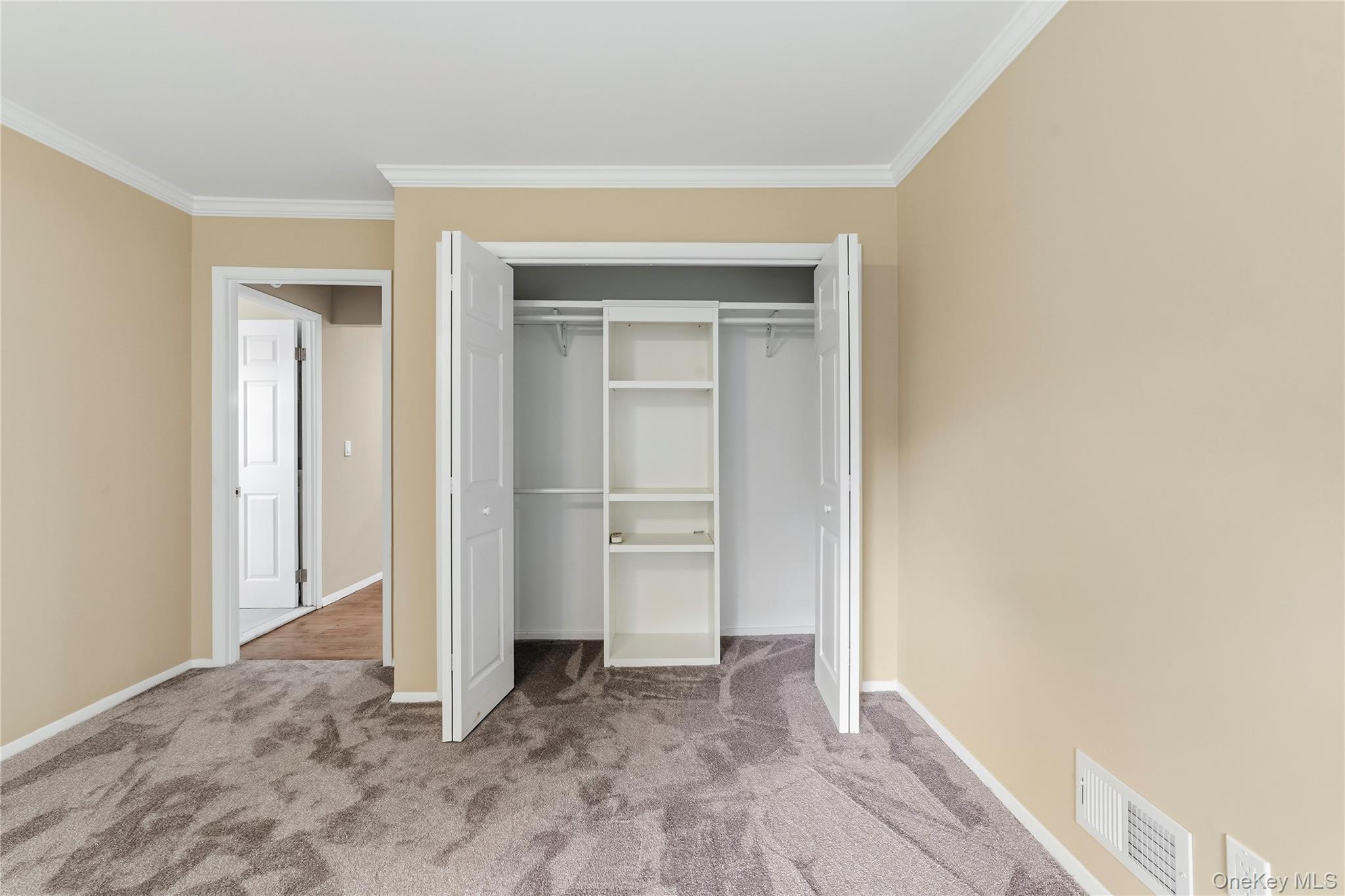 27 Walden Court J Property Photo 17
