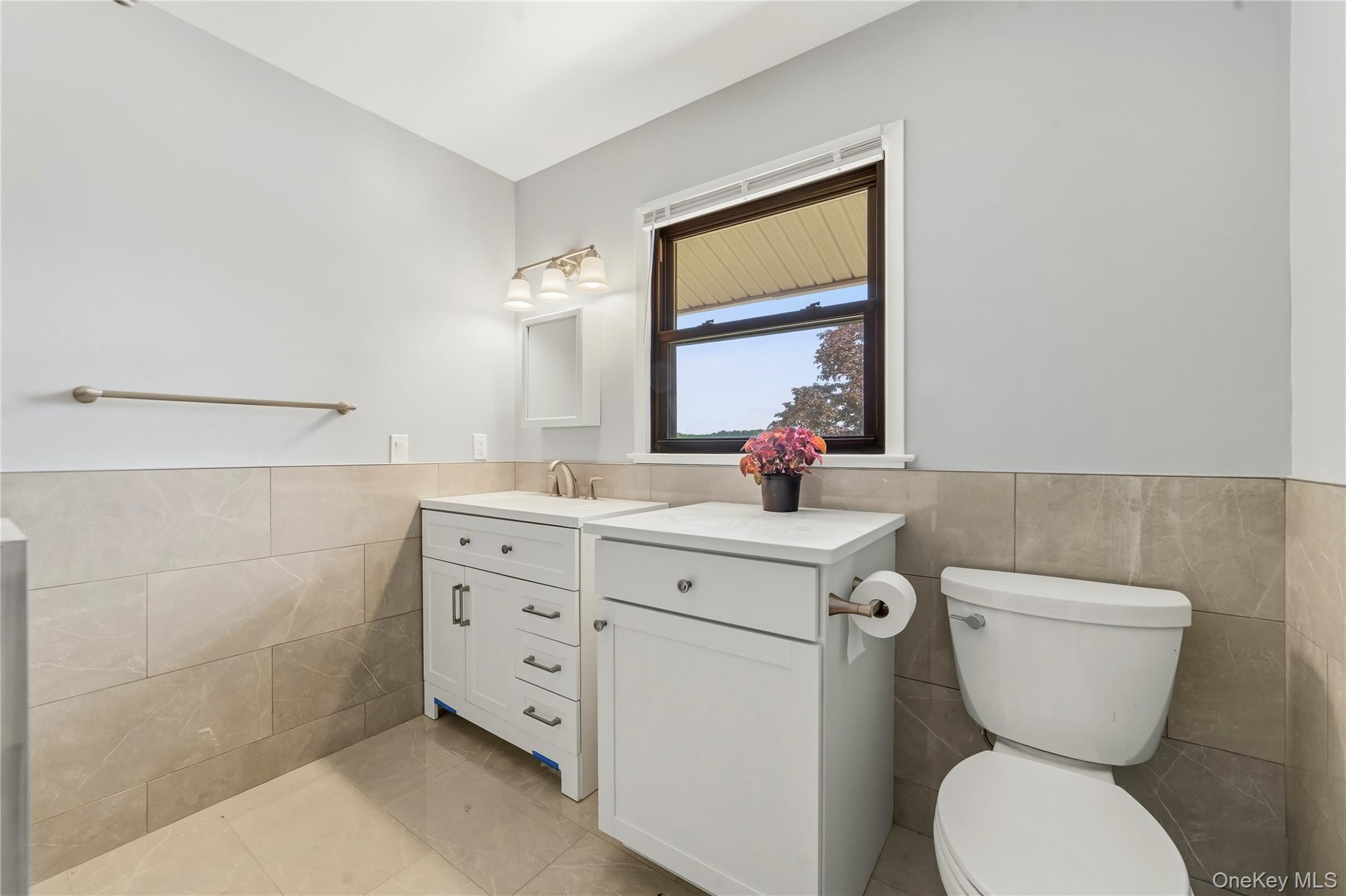 27 Walden Court J Property Photo 18