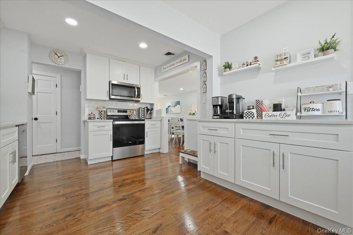 672 Anderson Avenue Property Photo 2