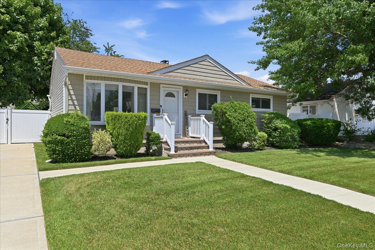 672 Anderson Avenue Property Photo 32